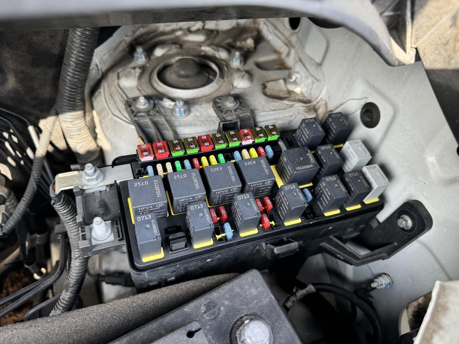 View Auto part Fuse Box LDV G10 2017