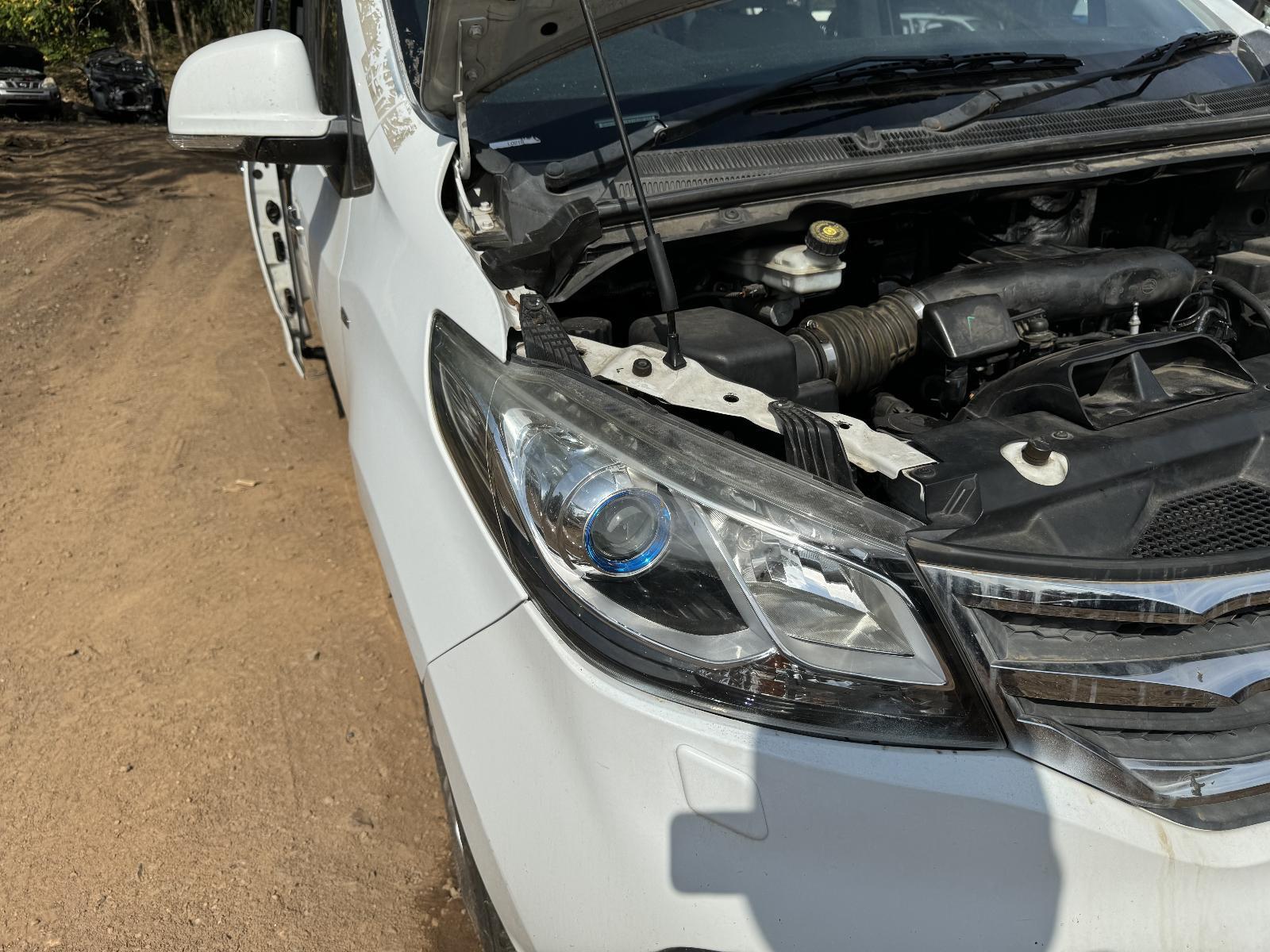 View Auto part Right Headlamp LDV G10 2017
