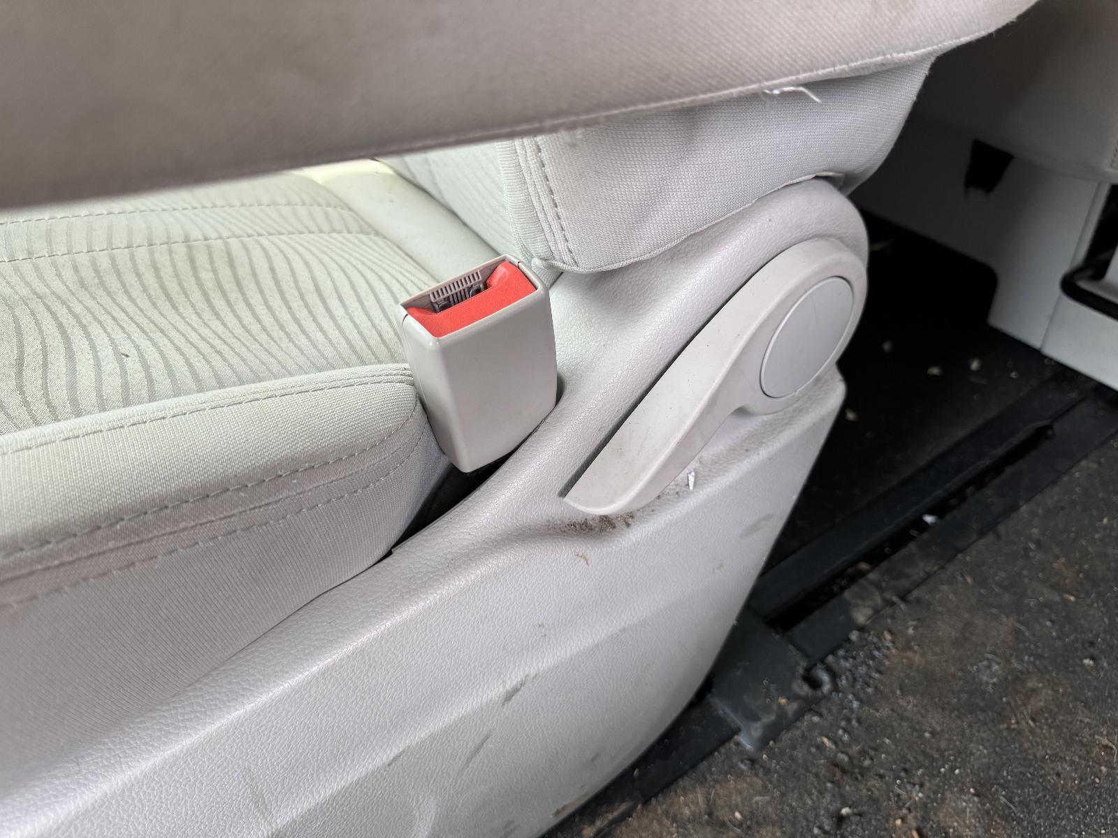 View Auto part Seatbelt/Stalk LDV G10 2017