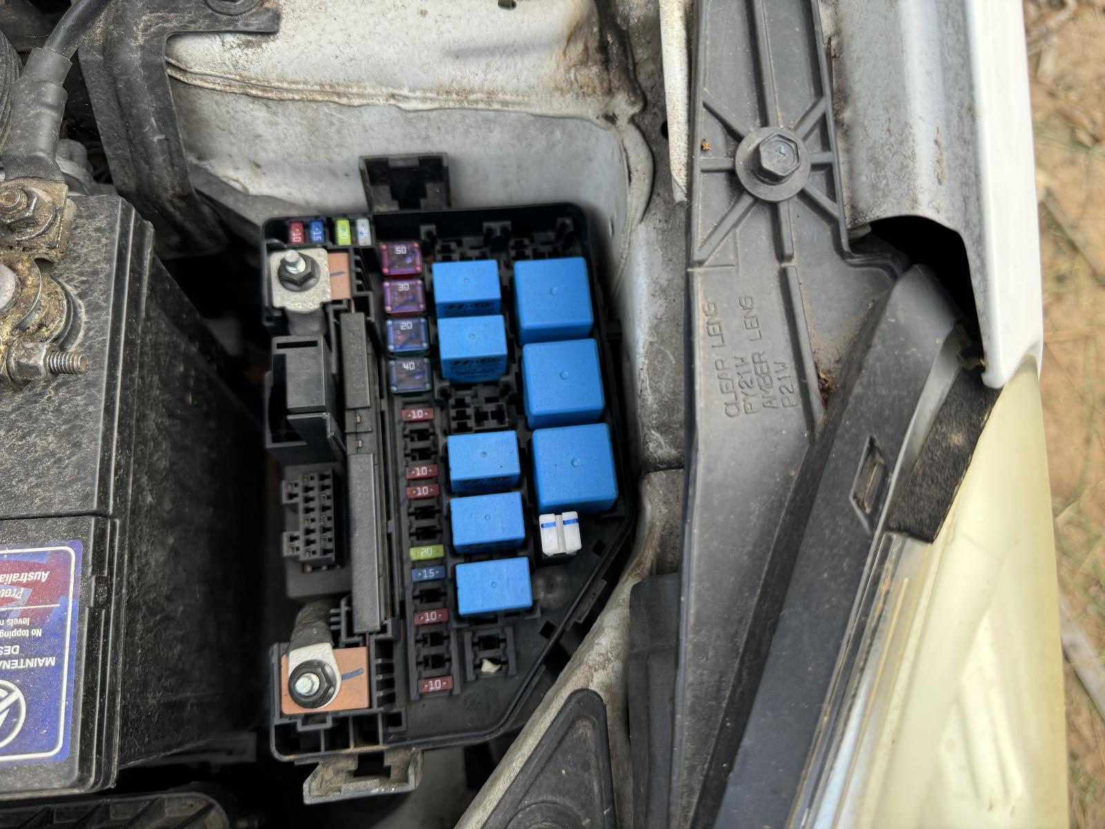 View Auto part Fuse Box HYUNDAI I20 2011