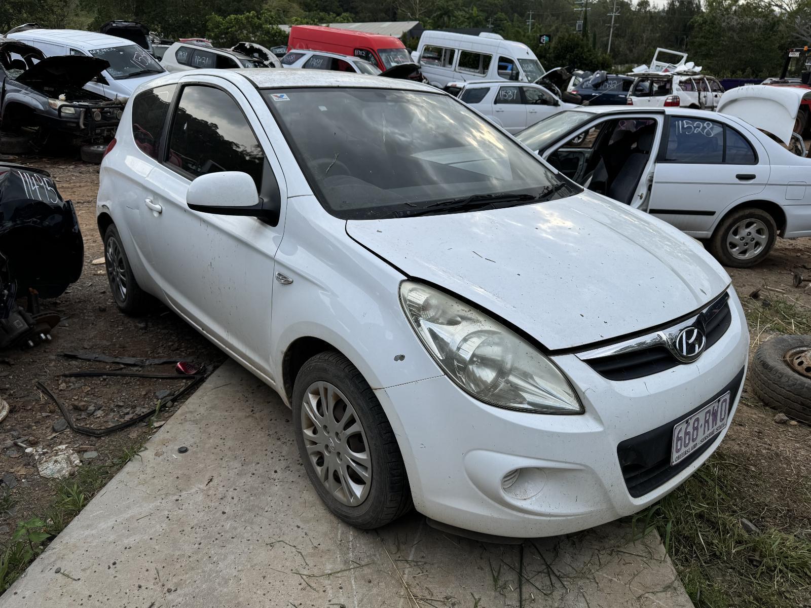 View Auto part Right Front Strut HYUNDAI I20 2011