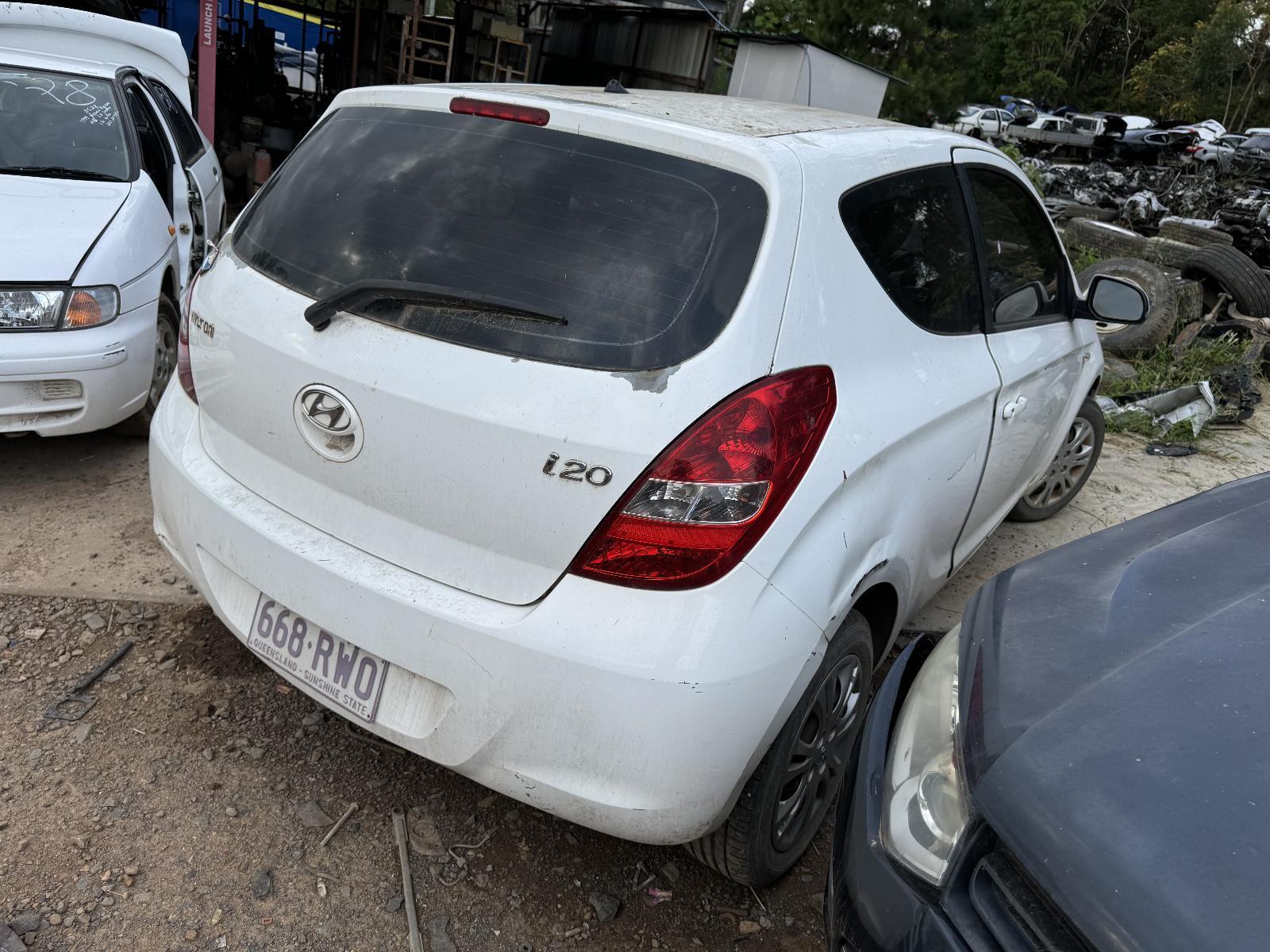 View Auto part Fuel Tank HYUNDAI I20 2011