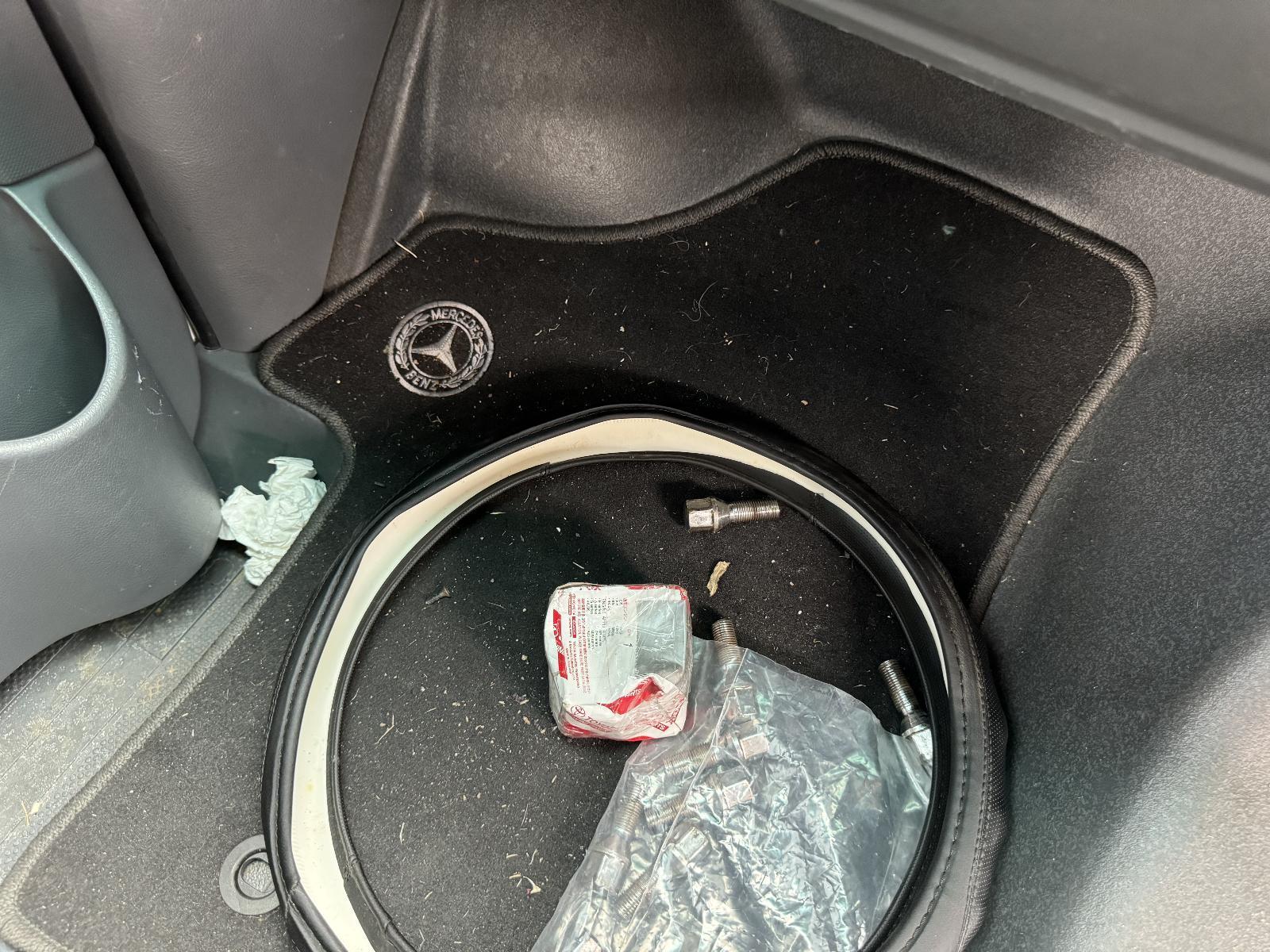 View Auto part Floor Mats Mercedes Vito 2008