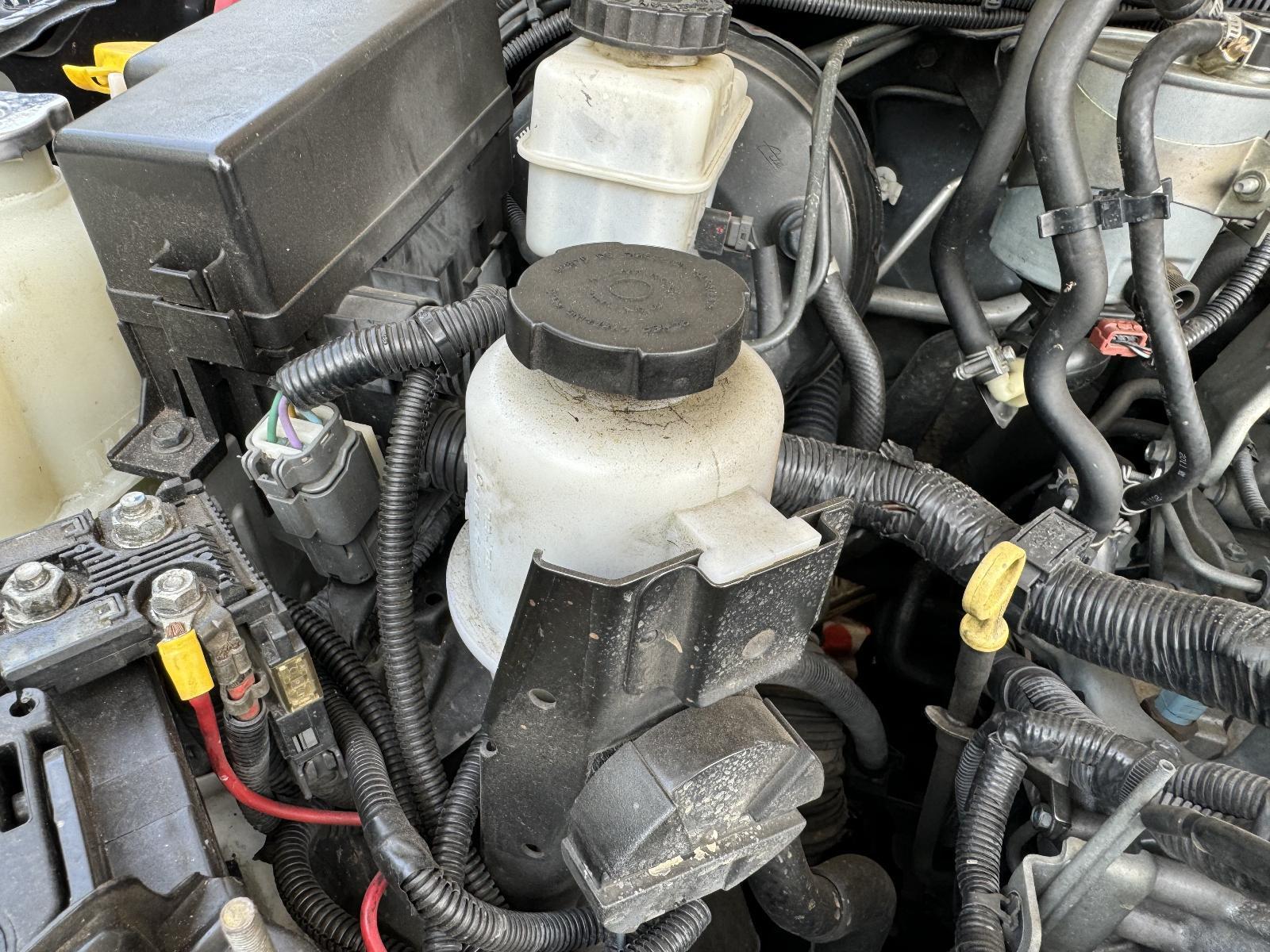 View Auto part P/S Reservoir NISSAN NAVARA 2011