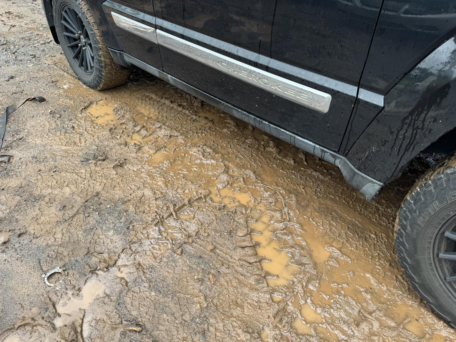 View Auto part Side Step/Skirt JEEP CHEROKEE 2012