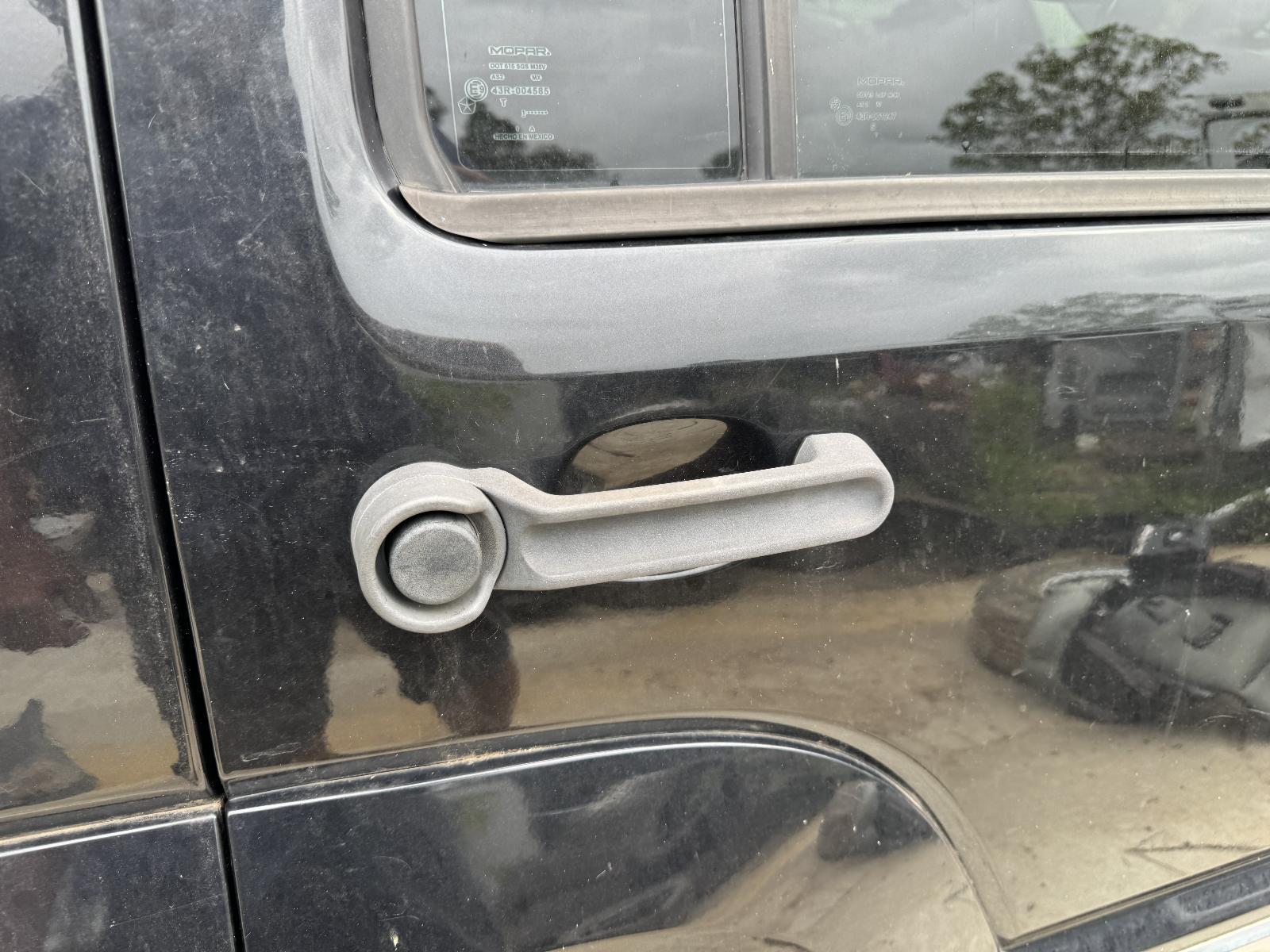 View Auto part Door Handle JEEP CHEROKEE 2012