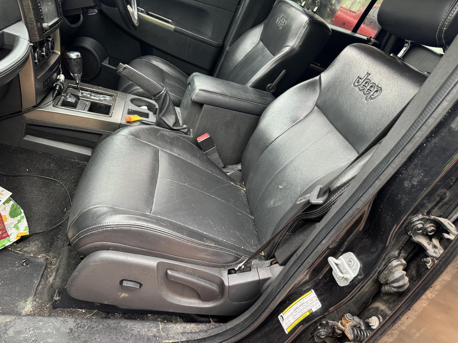 View Auto part Front Seat JEEP CHEROKEE 2012