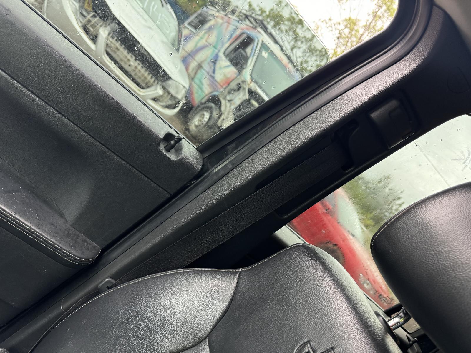 View Auto part Seatbelt/Stalk JEEP CHEROKEE 2012