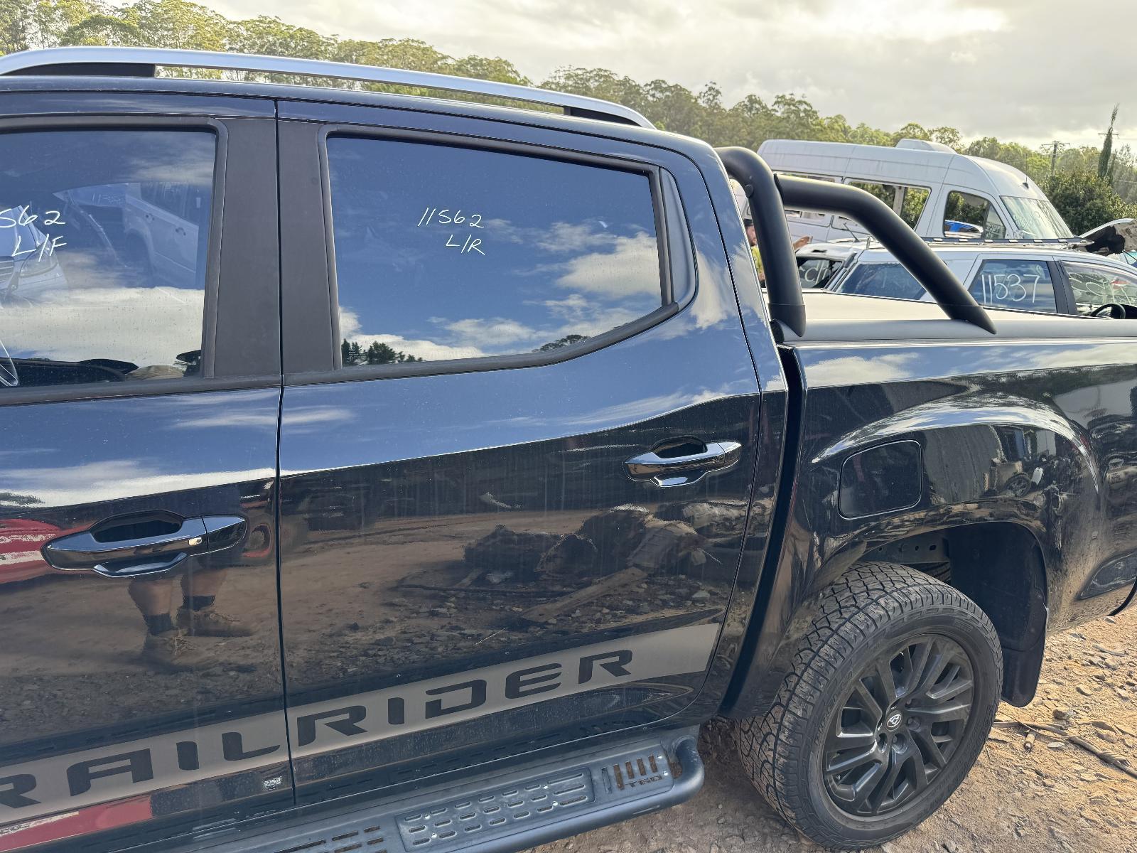 View Auto part Left Rear Door/Sliding LDV T60 2019