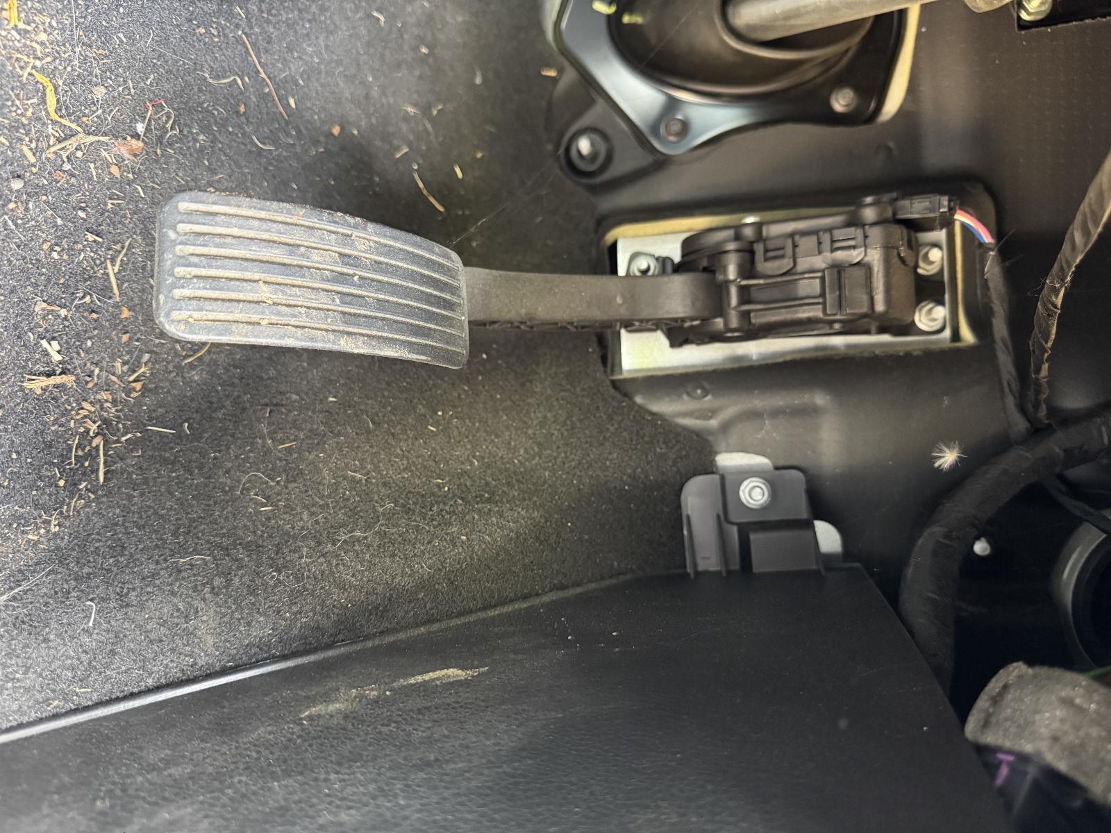 View Auto part Pedal Assembly LDV G10 2021