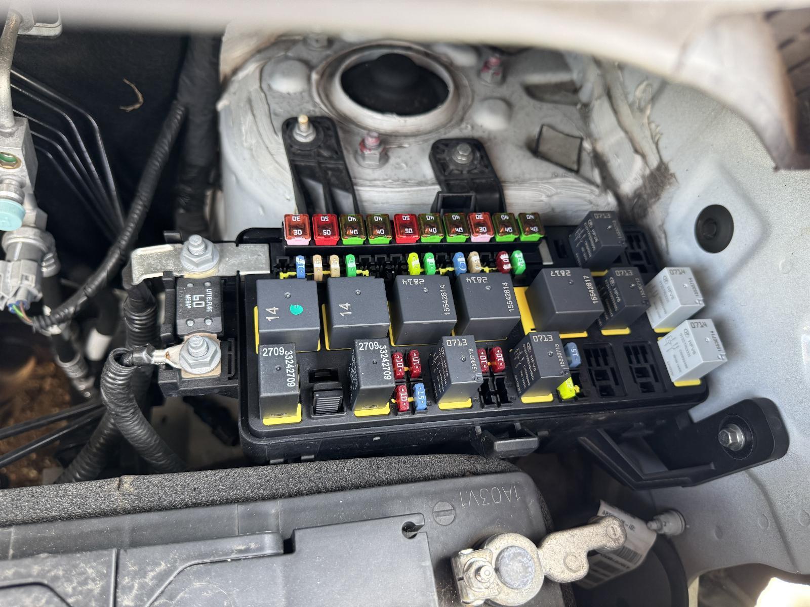 View Auto part Fuse Box LDV G10 2021