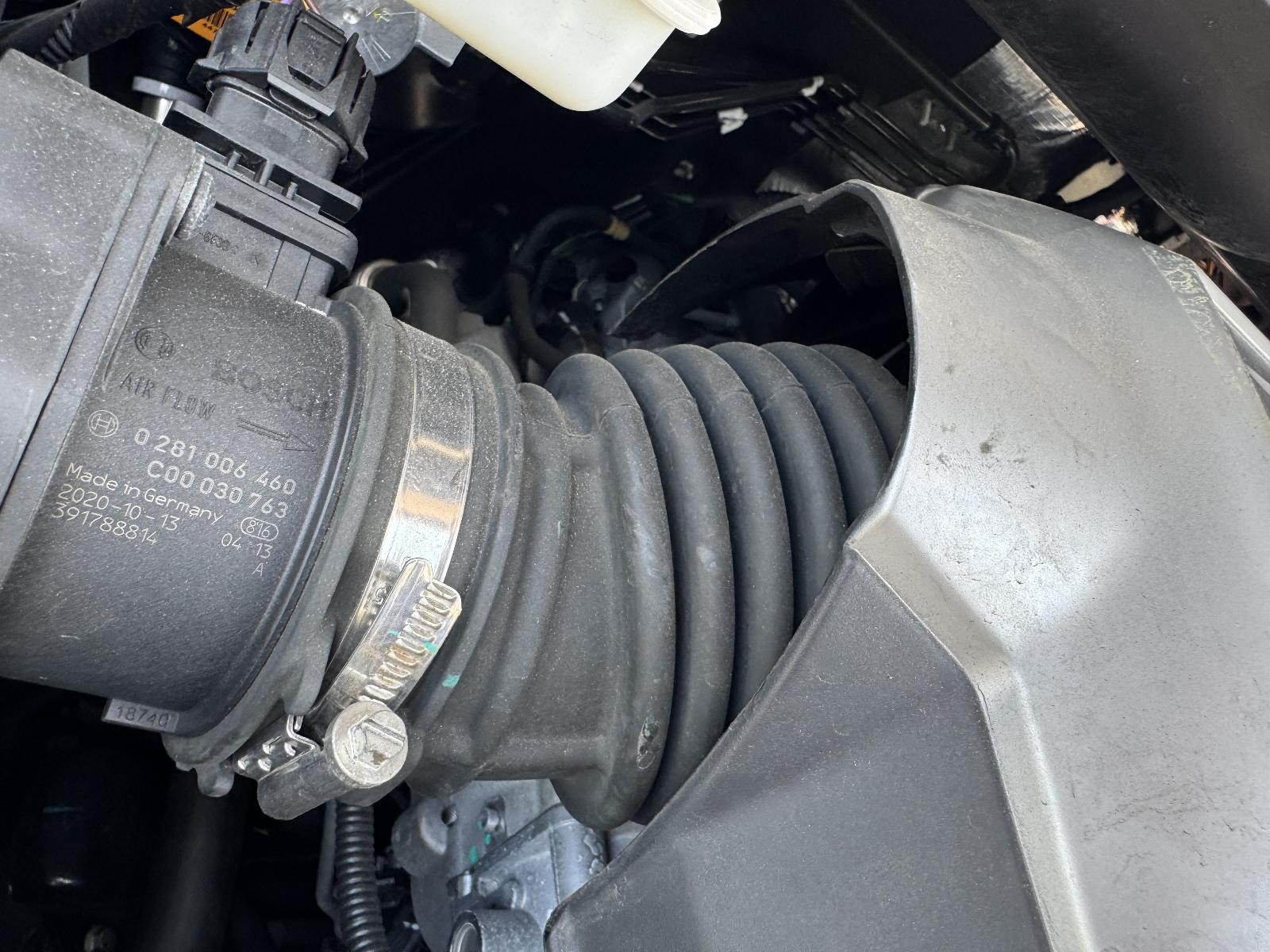 View Auto part Air Cleaner Duct/Hos LDV G10 2021