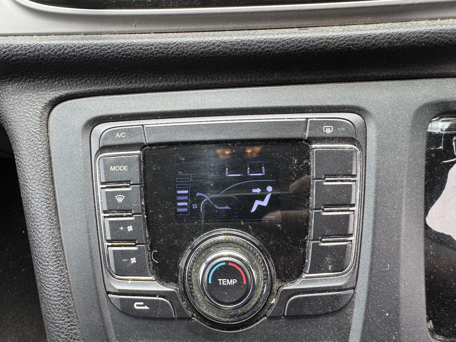 View Auto part Heater/Ac Controls LDV G10 2021