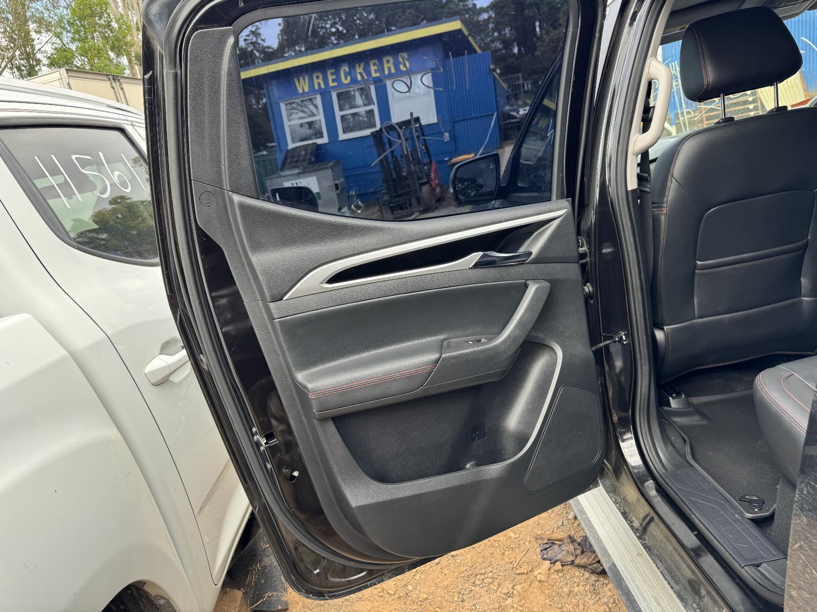 View Auto part Left Rear Wnd Reg/Motor LDV T60 2018