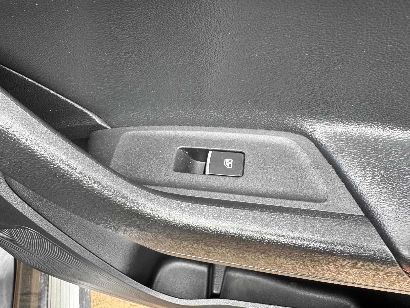 View Auto part Pwr Dr Wind Switch LDV T60 2018
