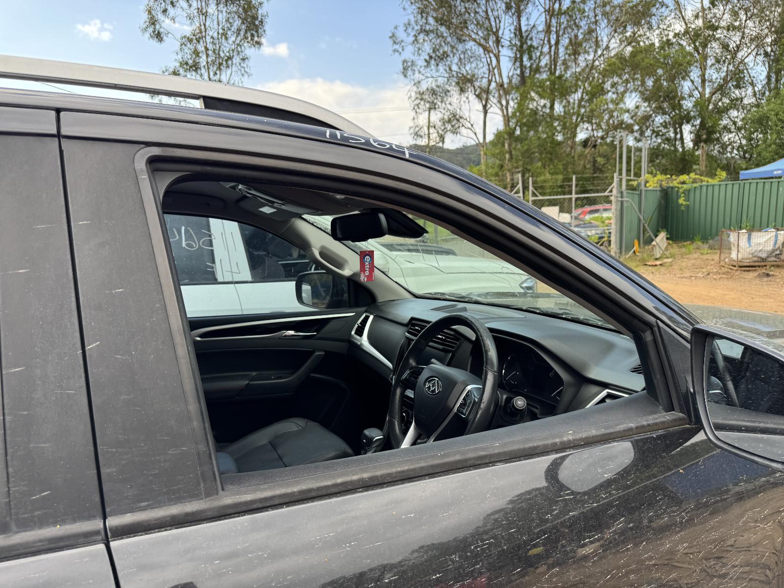 View Auto part Right Front Door Window LDV T60 2018