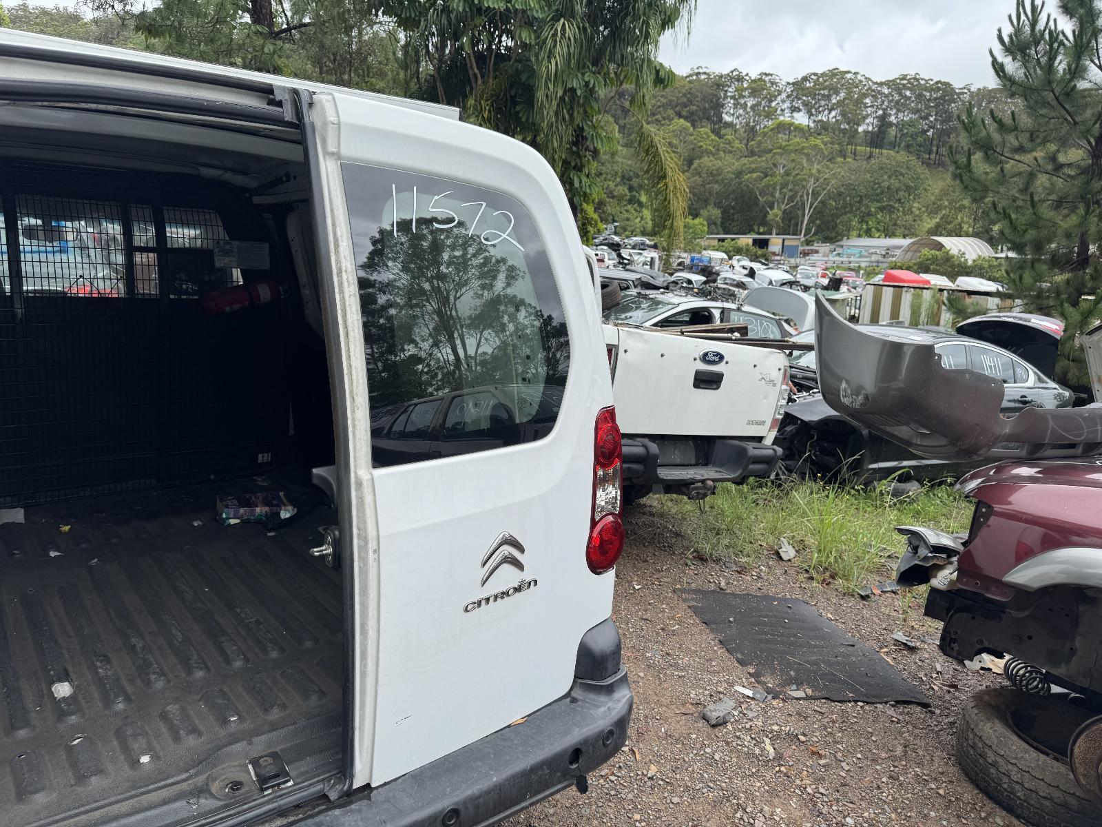 View Auto part Bootlid/Tailgate CITROEN BERLINGO 2015