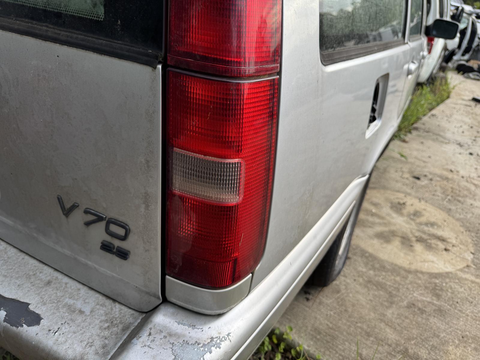 View Auto part Right Taillight VOLVO S70/V70/C70 1997