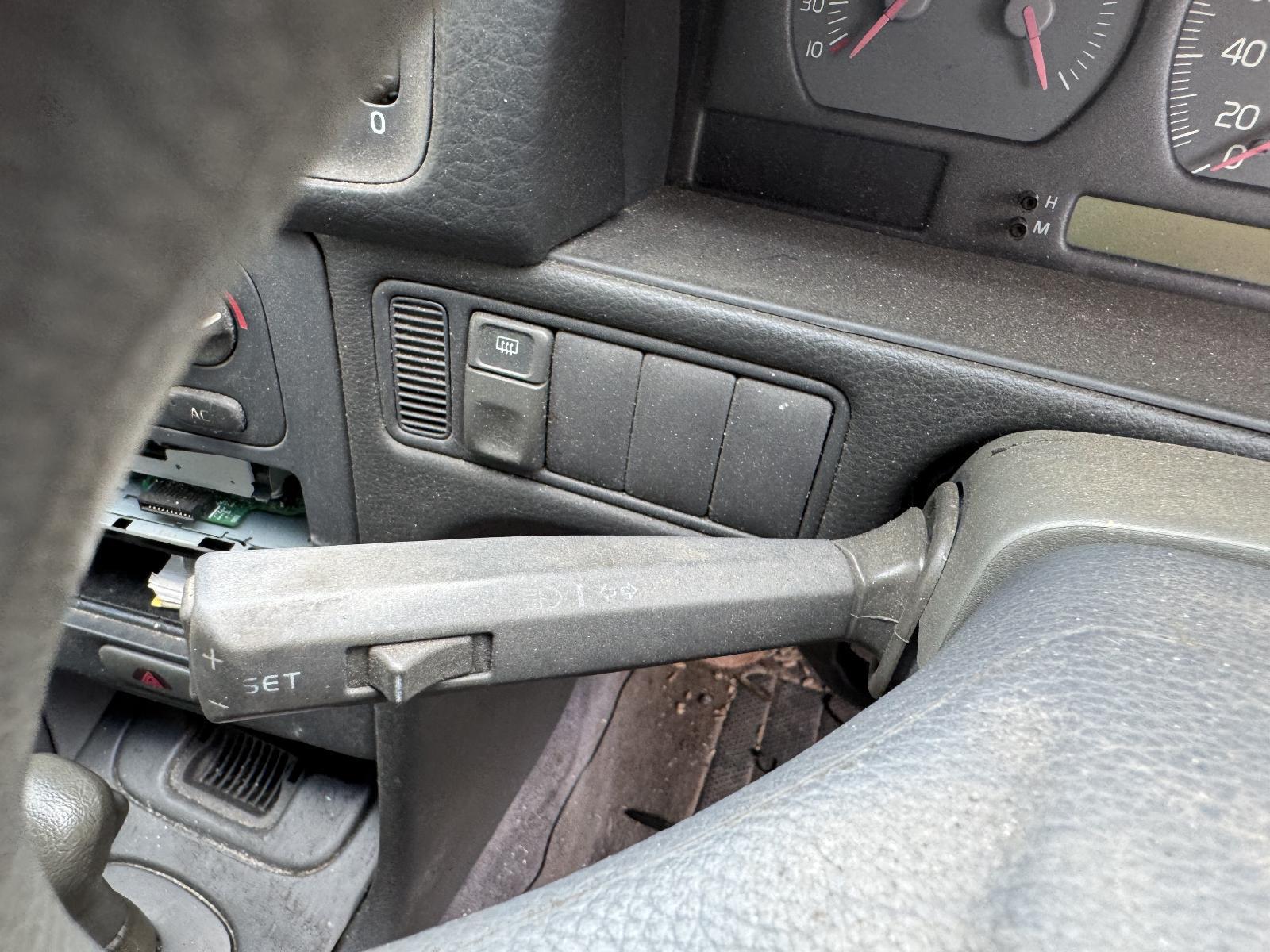 View Auto part Combination Switch VOLVO S70/V70/C70 1997