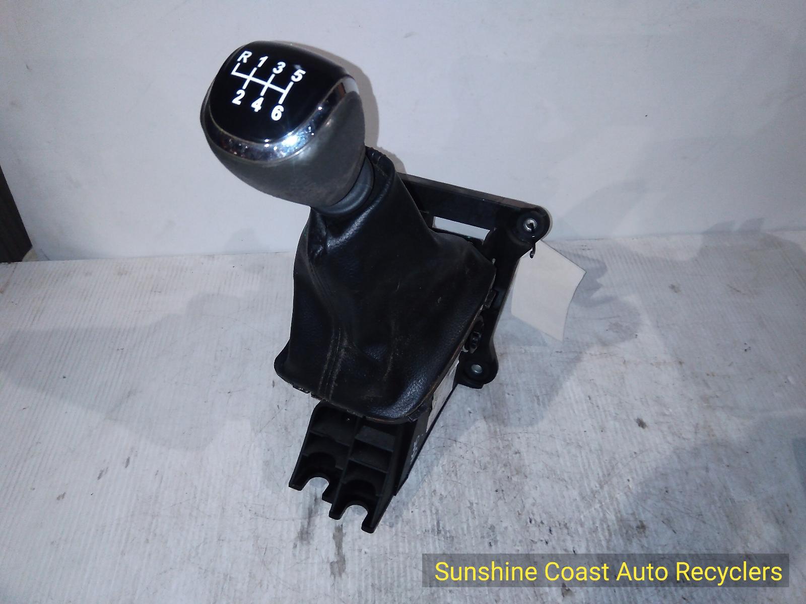 View Auto part Gear Stick/Shifter Ldv G10 2021