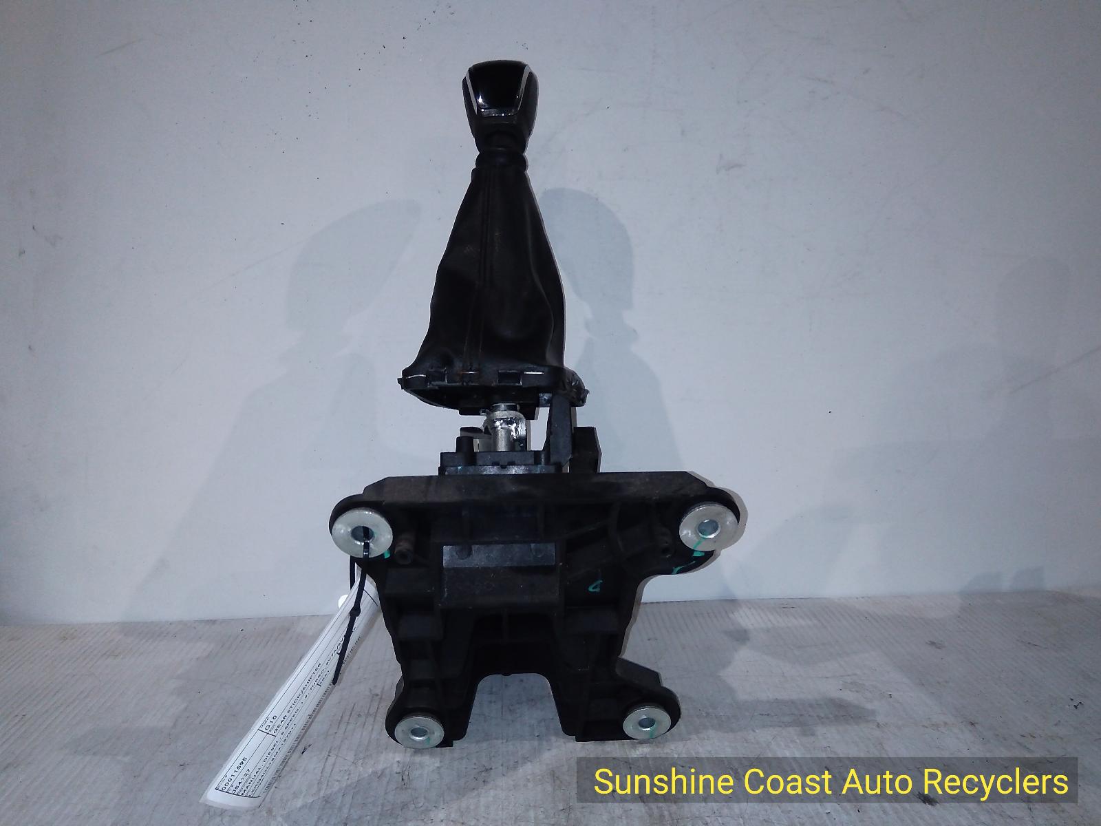 View Auto part Gear Stick/Shifter Ldv G10 2021