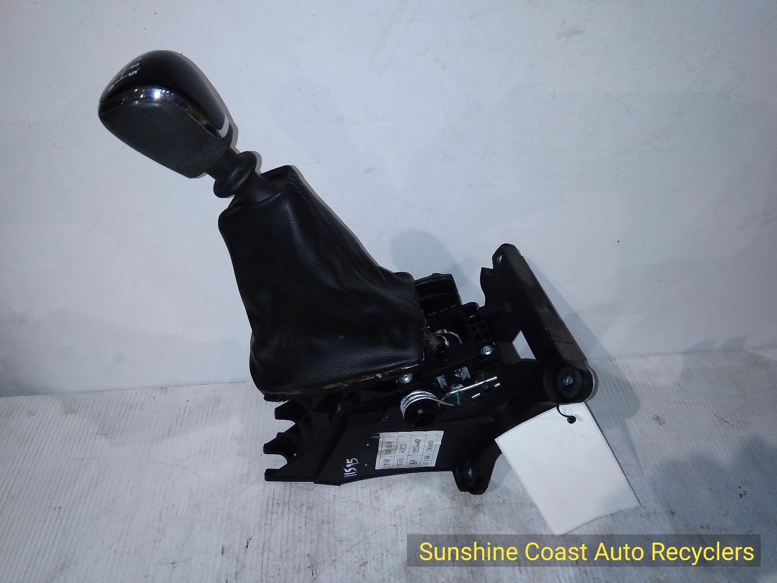 View Auto part Gear Stick/Shifter Ldv G10 2021