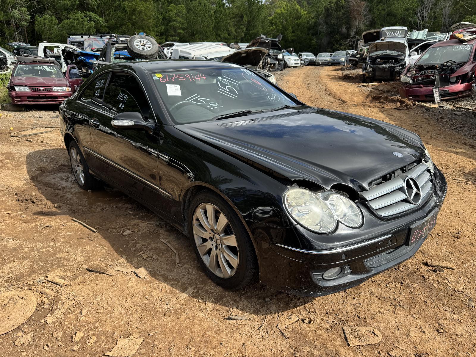 View Auto part Right Guard Liner MERCEDES CLK 2007