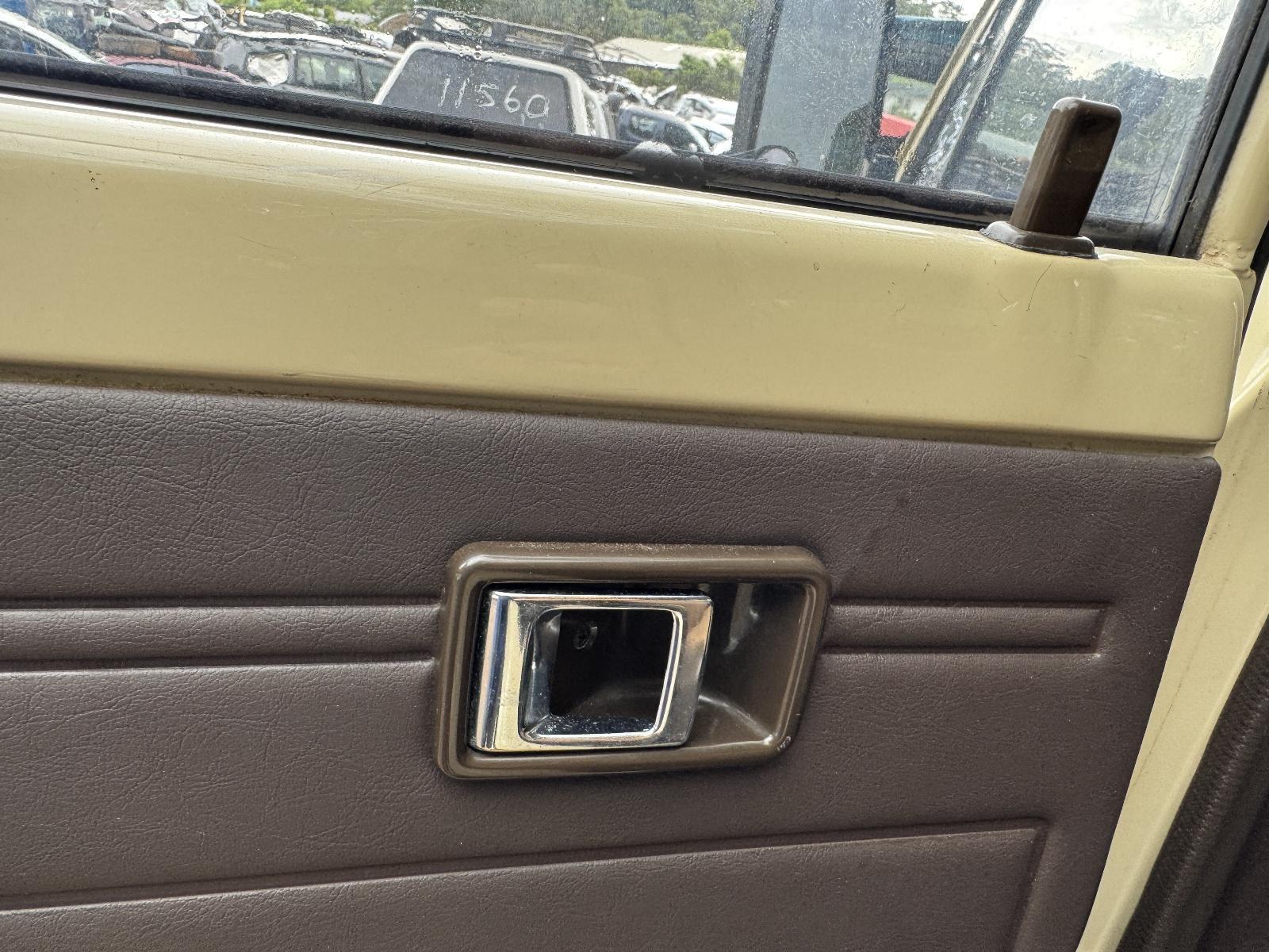 View Auto part Door Handle TOYOTA LANDCRUISER 1989