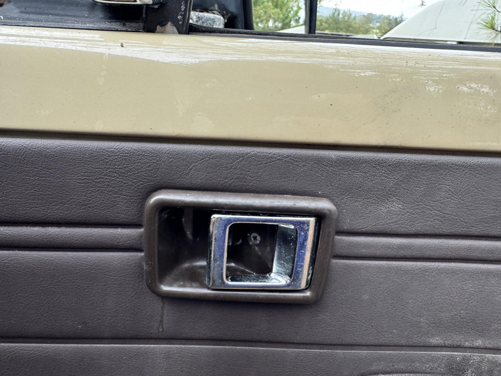 View Auto part Door Handle TOYOTA LANDCRUISER 1989