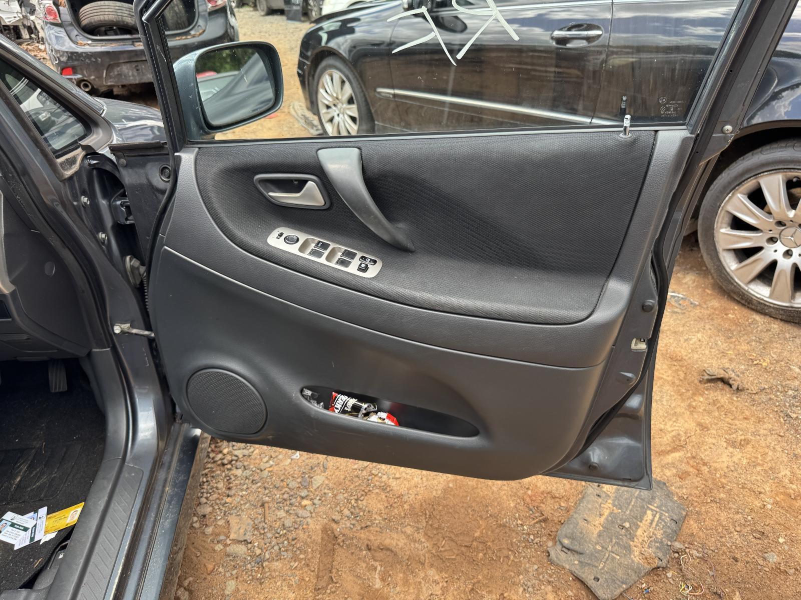View Auto part Door Trim SUZUKI LIANA 2006