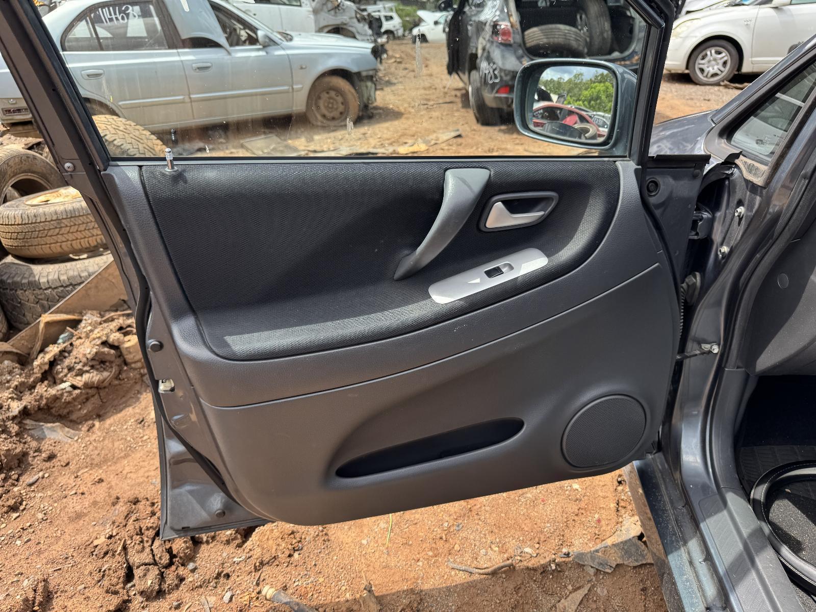 View Auto part Left Front Window Reg/Motor SUZUKI LIANA 2006