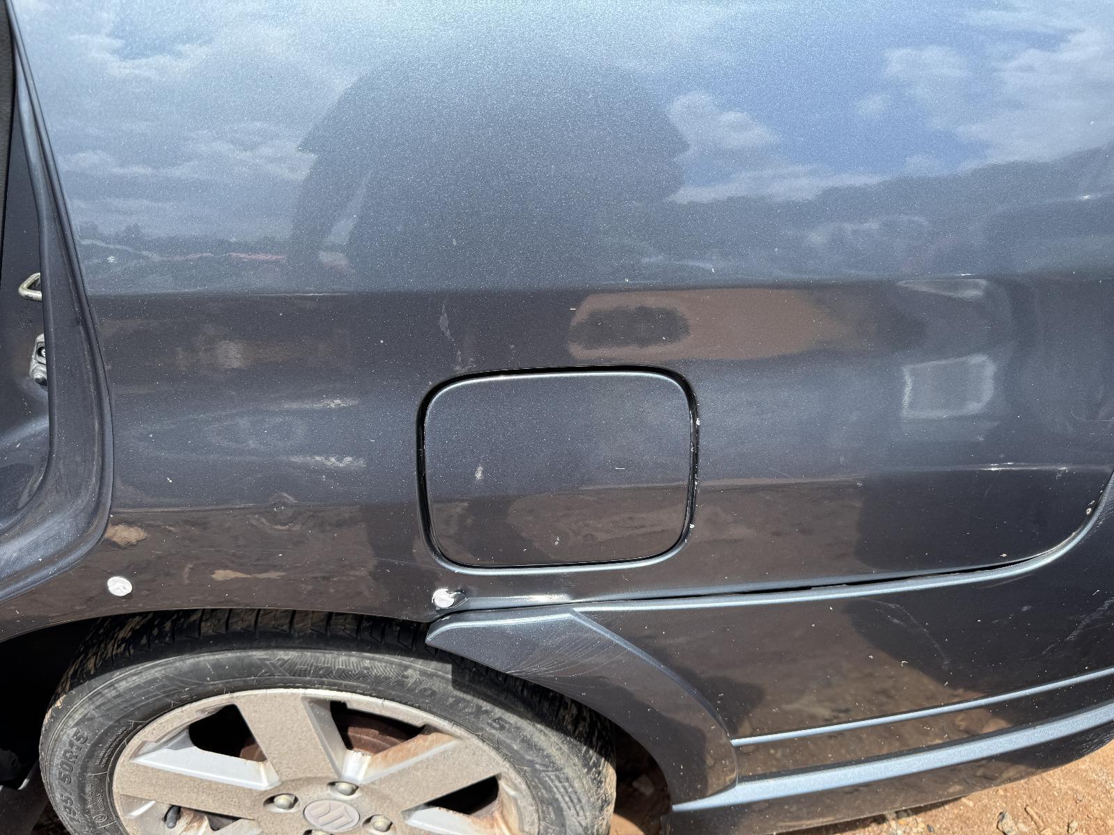 View Auto part Fuel Door / Filler SUZUKI LIANA 2006