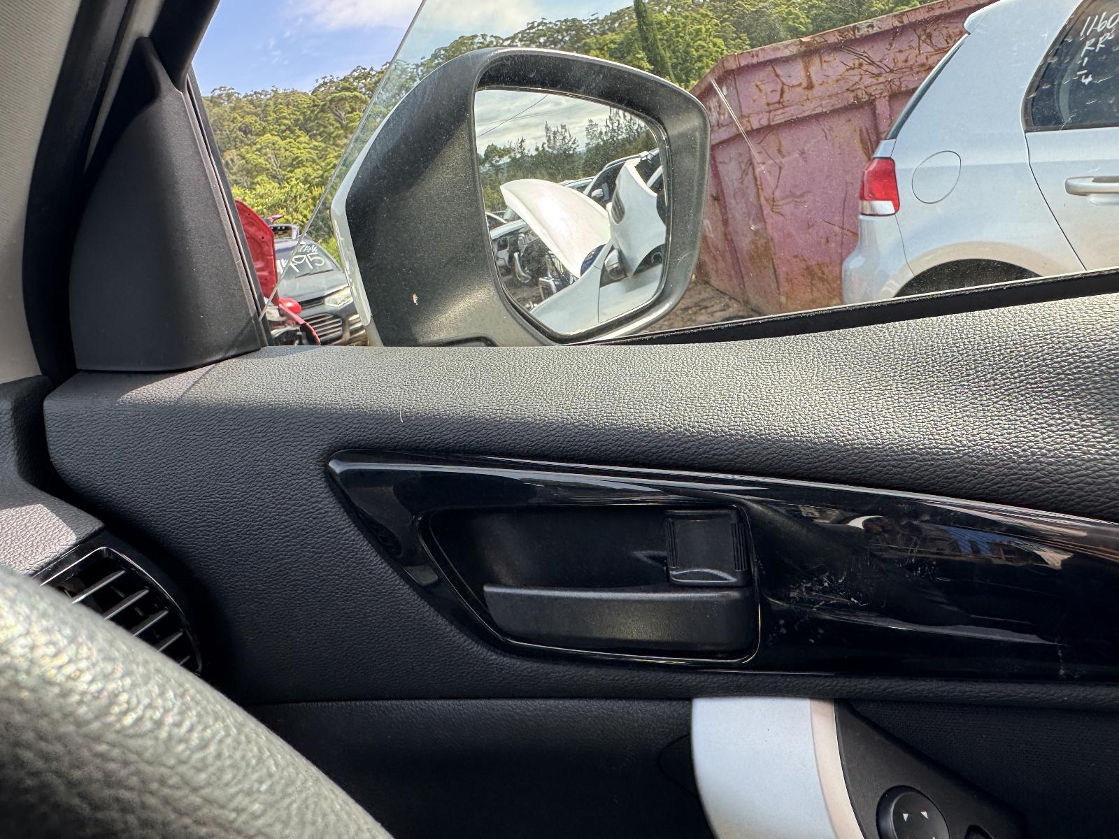 View Auto part Door Handle MITSUBISHI ECLIPSE CROSS 2023
