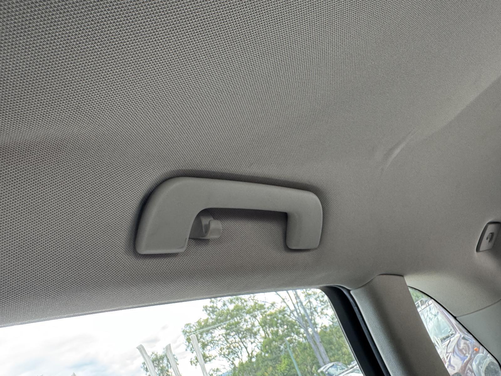 View Auto part Grab Handle Audi Q5 2011