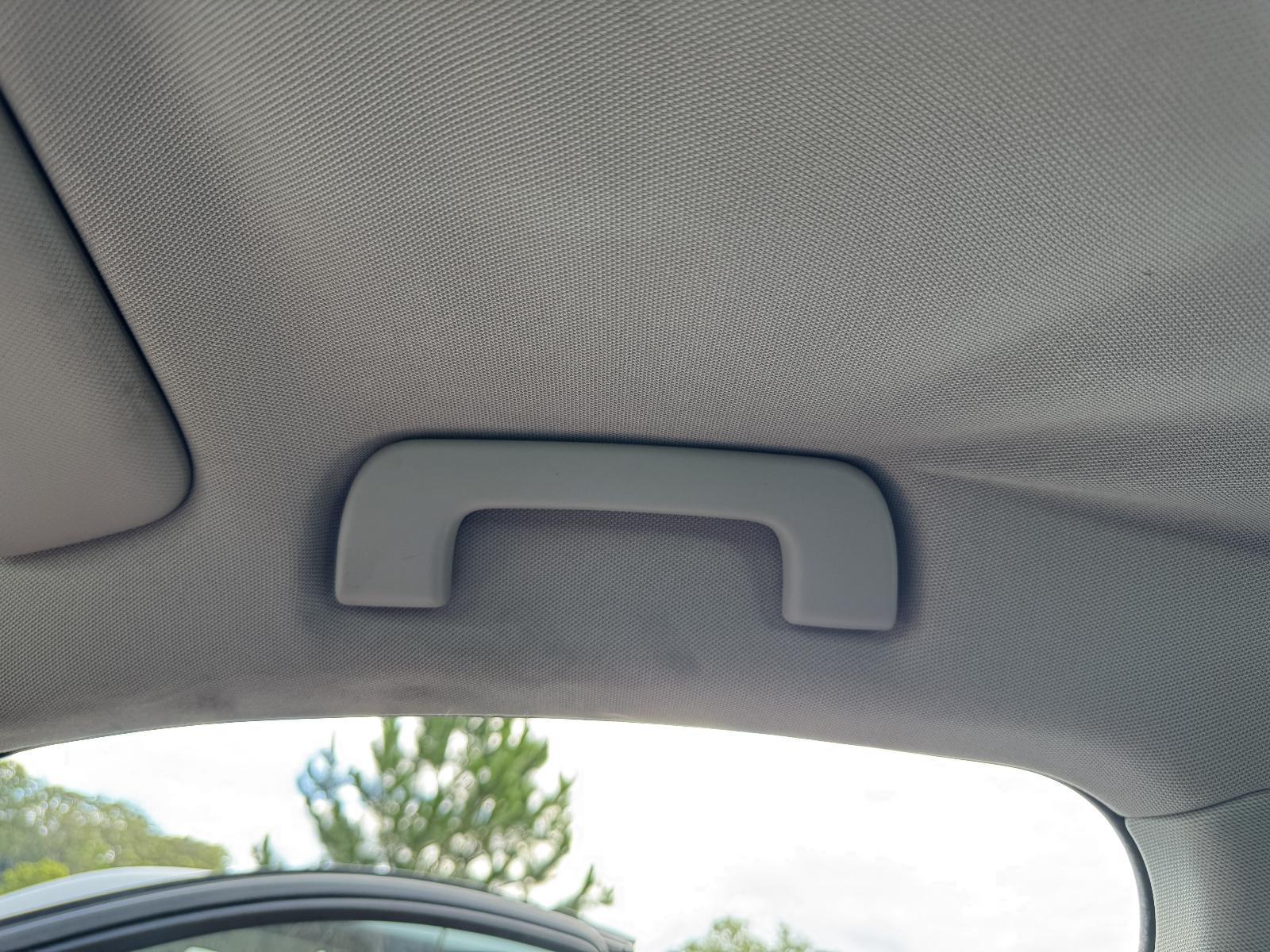 View Auto part Grab Handle Audi Q5 2011