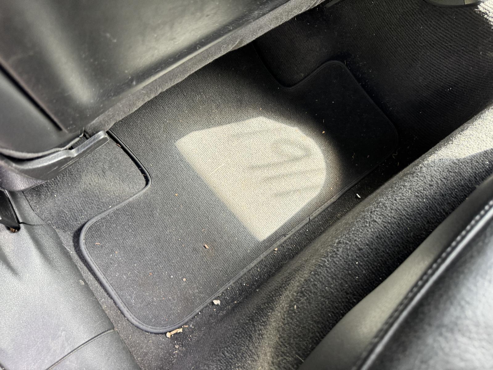 View Auto part Floor Mats Audi Q5 2011