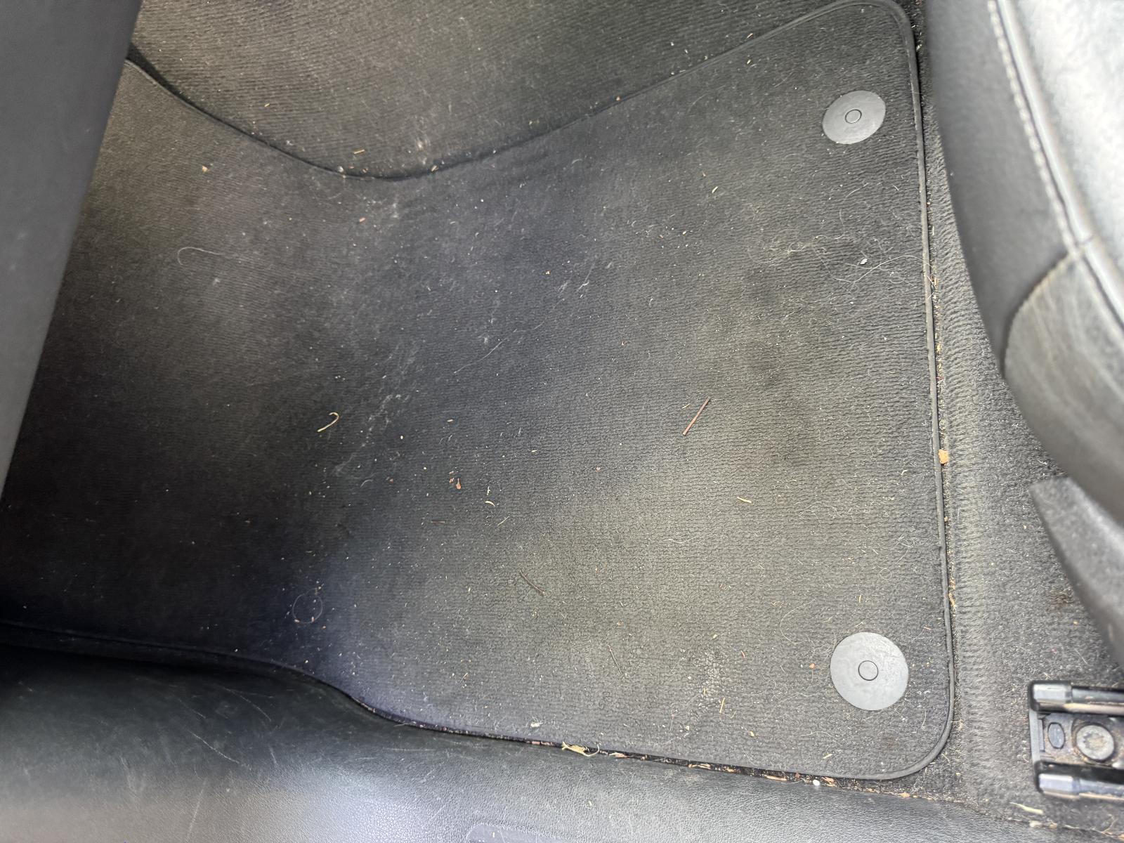 View Auto part Floor Mats Audi Q5 2011