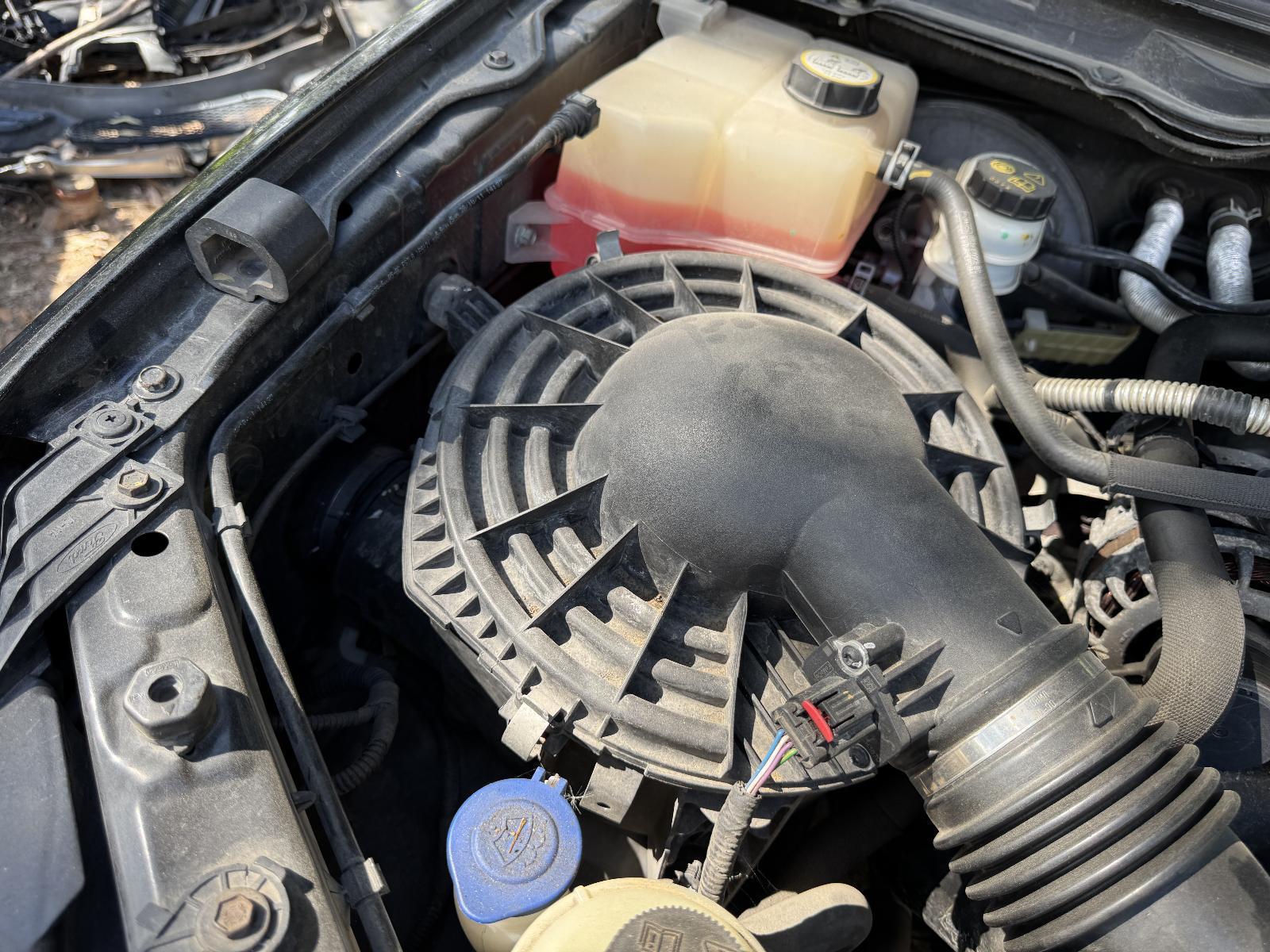 View Auto part Air Cleaner/Box FORD RANGER 2012