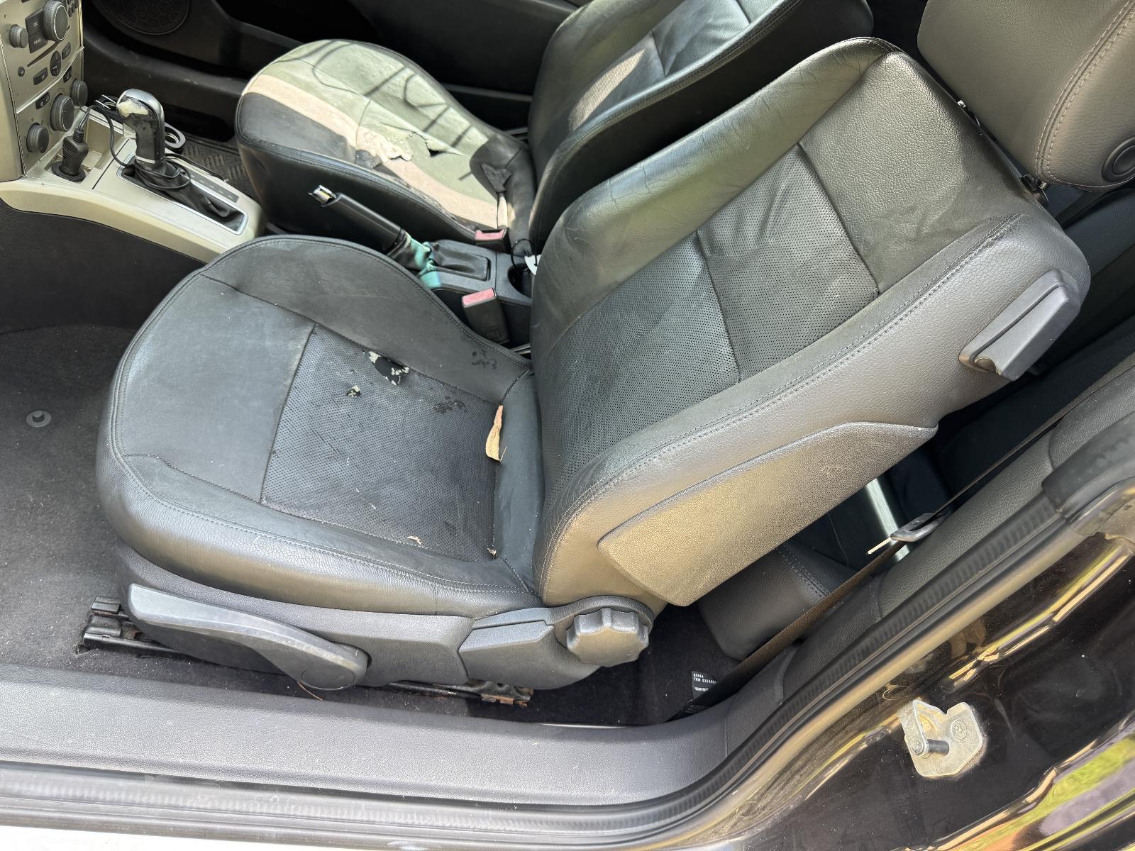 View Auto part Front Seat HOLDEN ASTRA 2007
