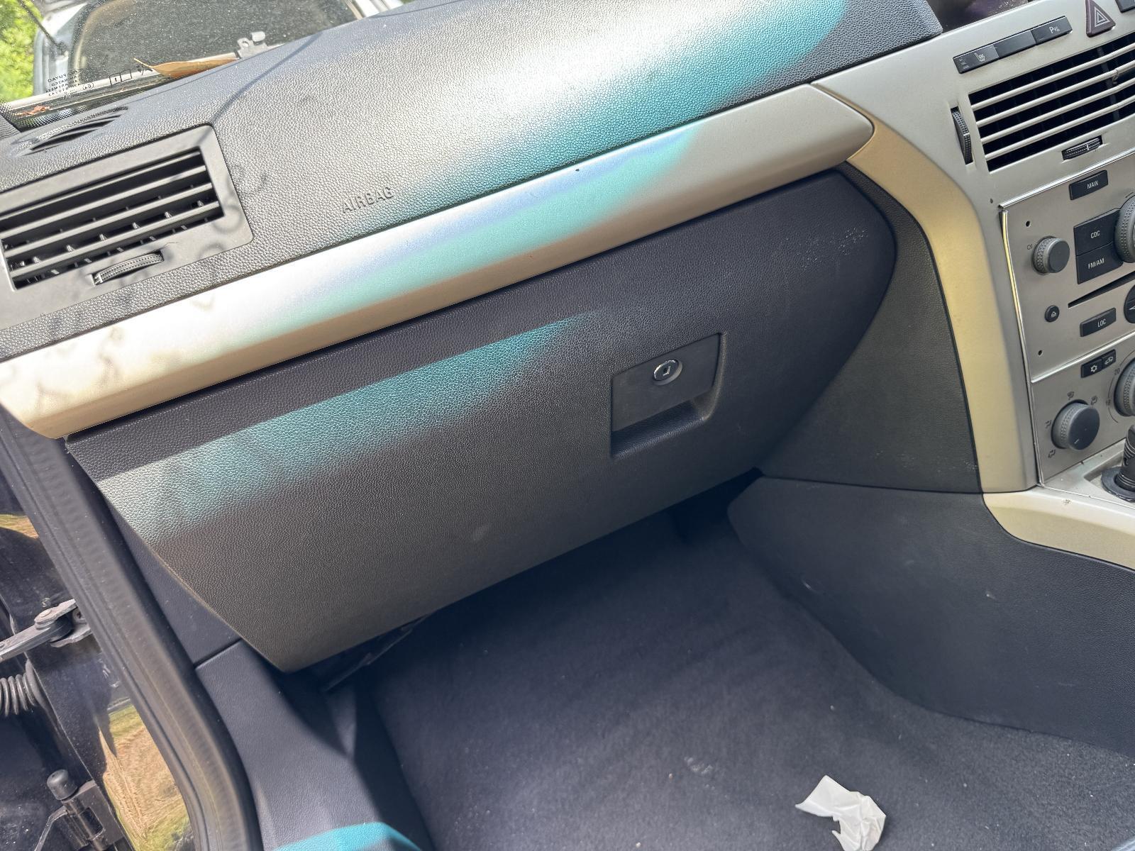 View Auto part Glove Box HOLDEN ASTRA 2007