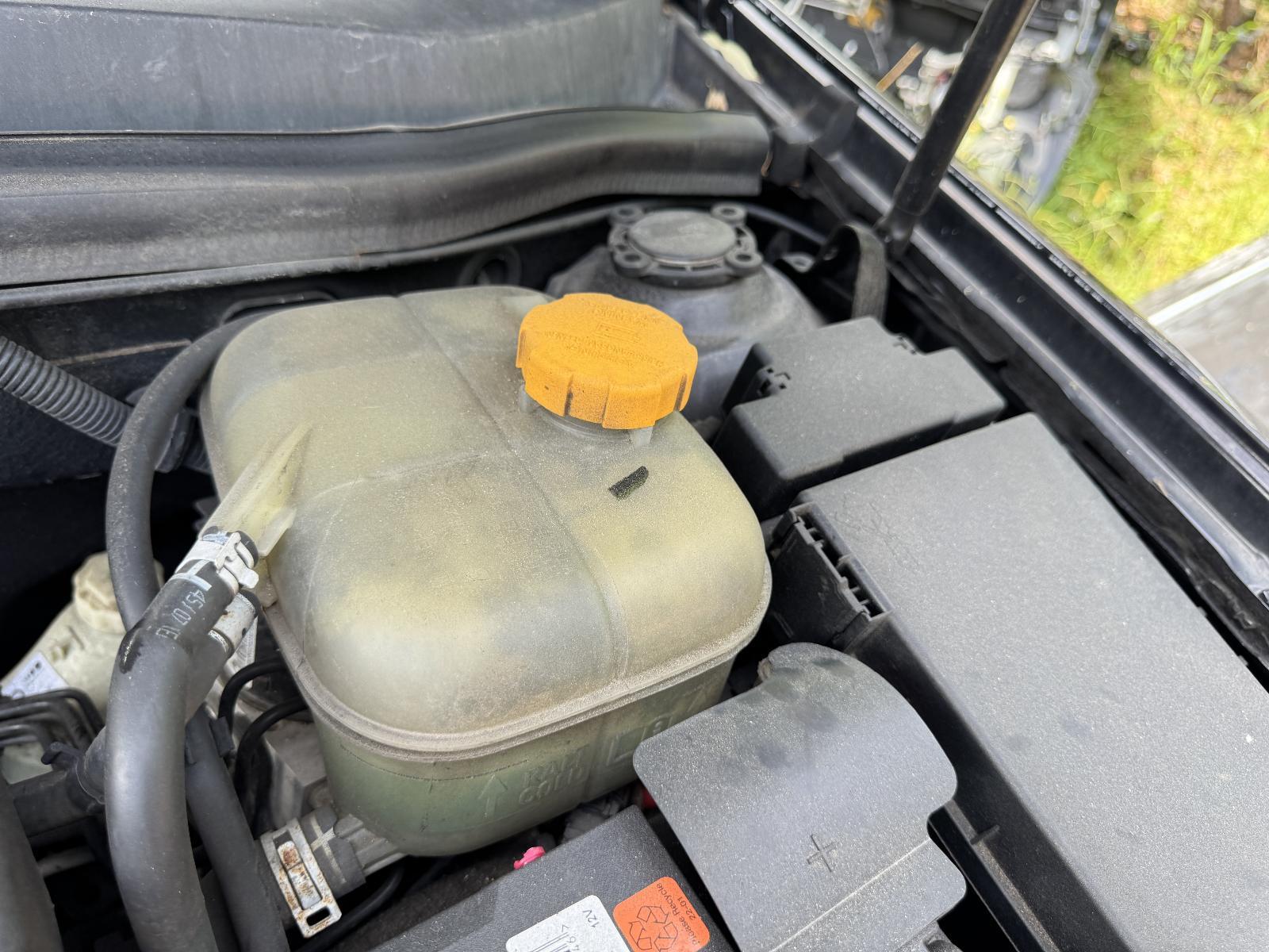 View Auto part Overflow Bottle HOLDEN ASTRA 2007