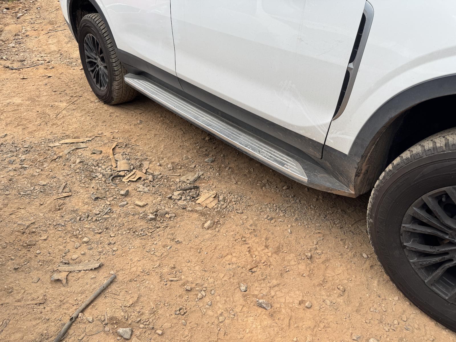 View Auto part Side Step/Skirt LDV D90 2022