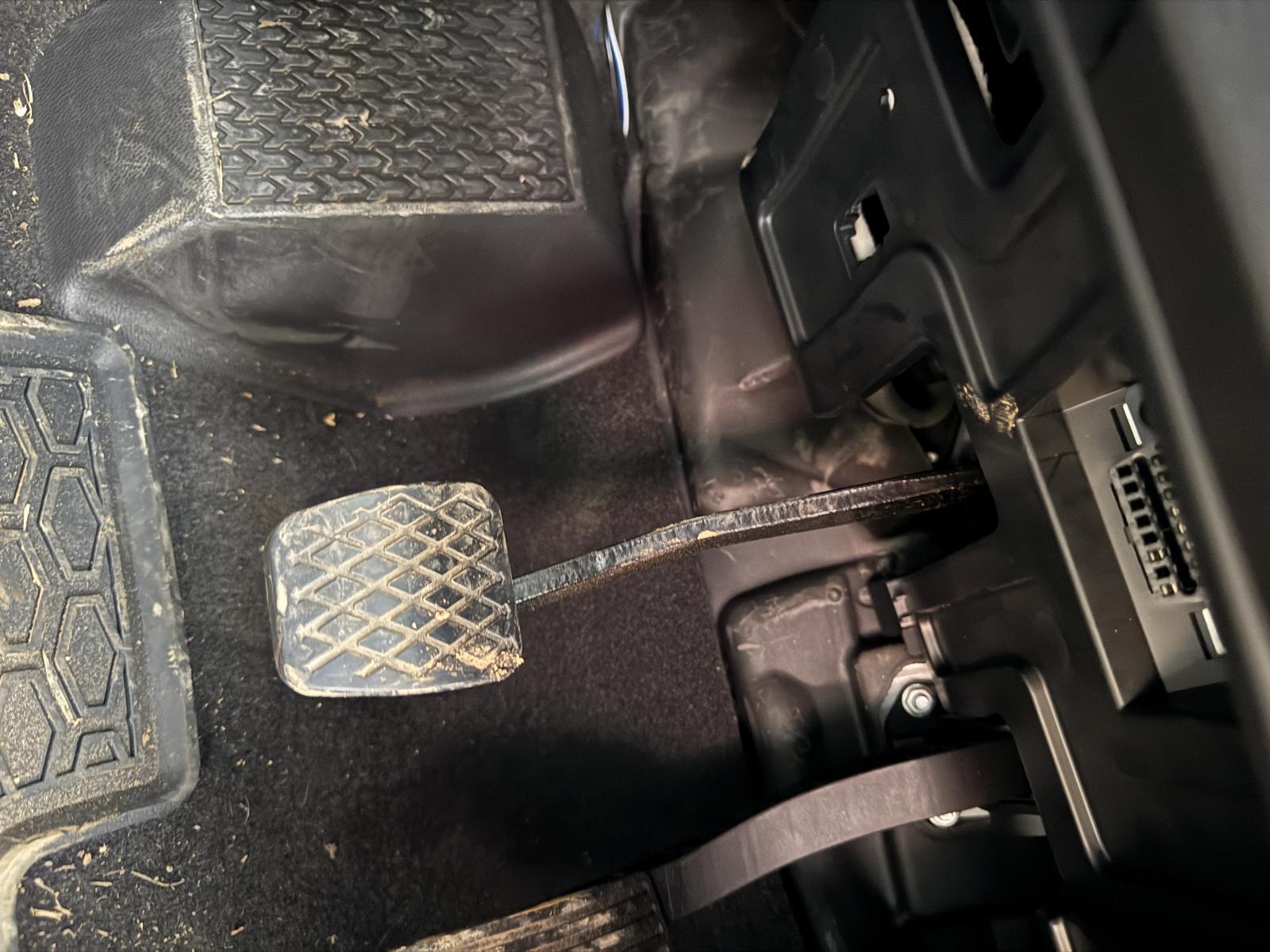 View Auto part Pedal Assembly LDV D90 2022