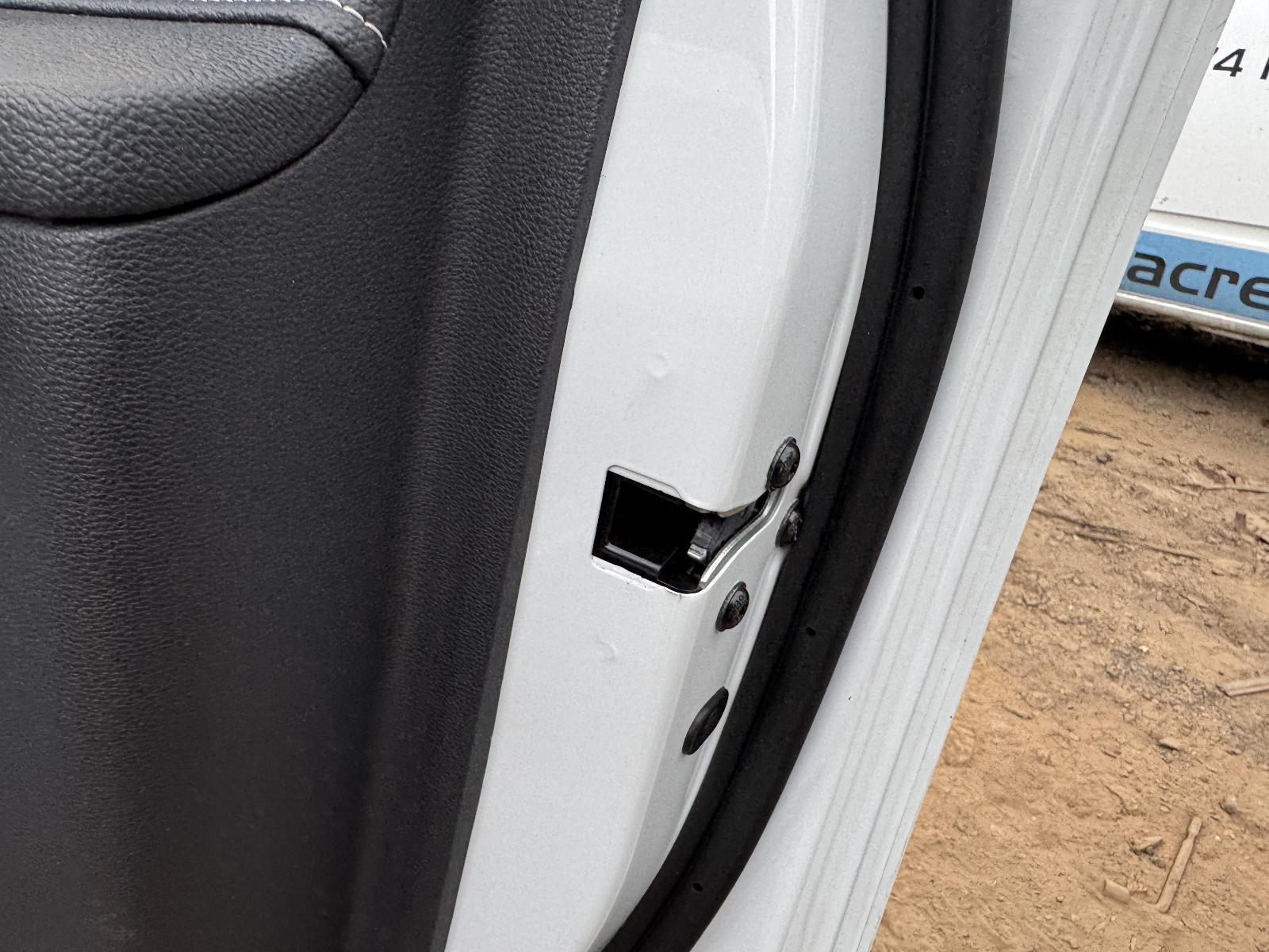 View Auto part Door/Boot/Gate Lock LDV D90 2022