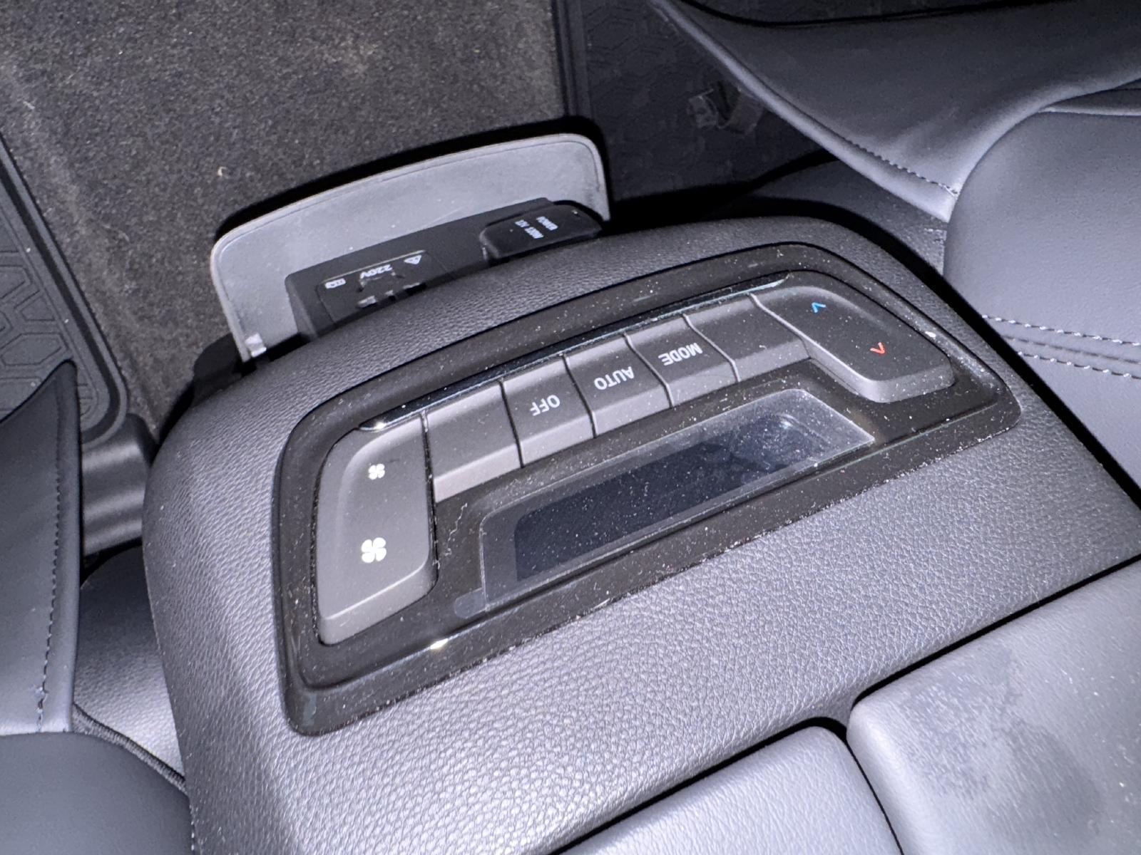 View Auto part Heater/Ac Controls LDV D90 2022