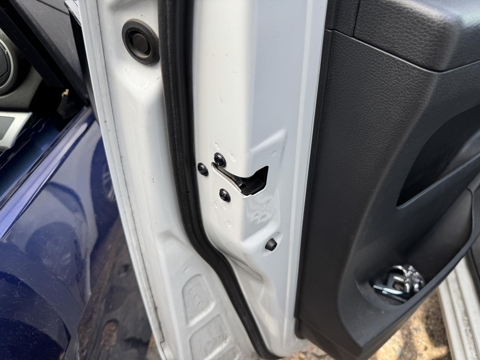 View Auto part Door/Boot/Gate Lock LDV G10 2020