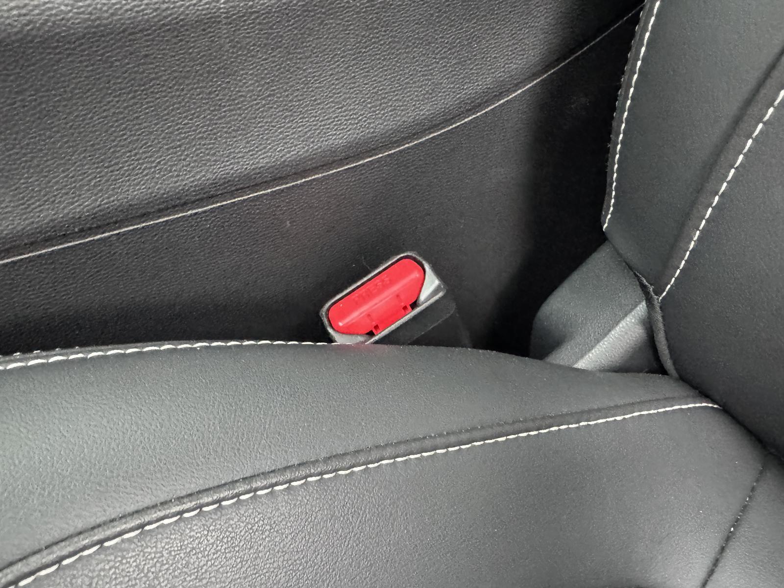 View Auto part Seatbelt/Stalk LDV D90 2022