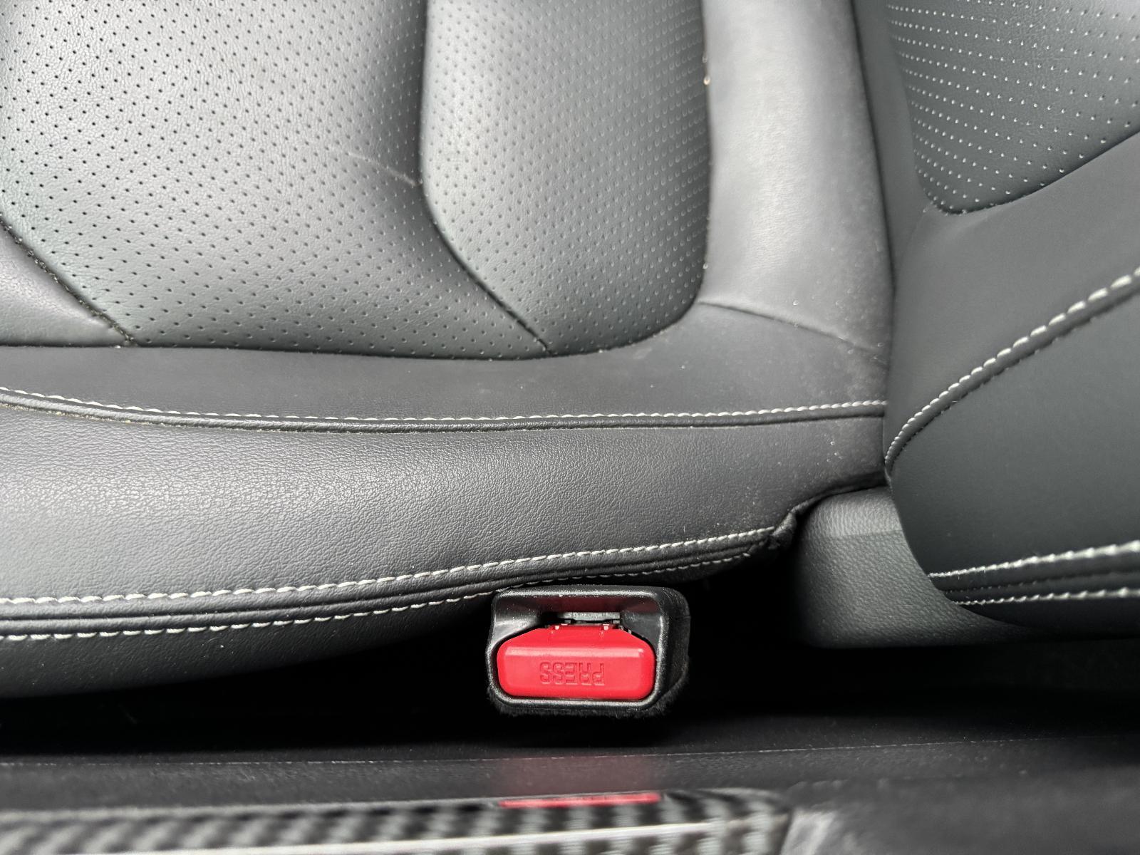 View Auto part Seatbelt/Stalk LDV D90 2022