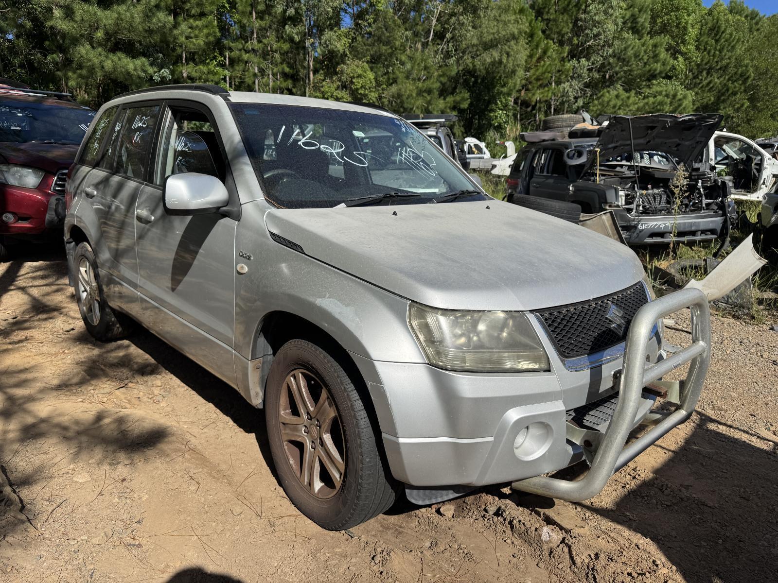 View Auto part Fuel Door / Filler SUZUKI VITARA 2007