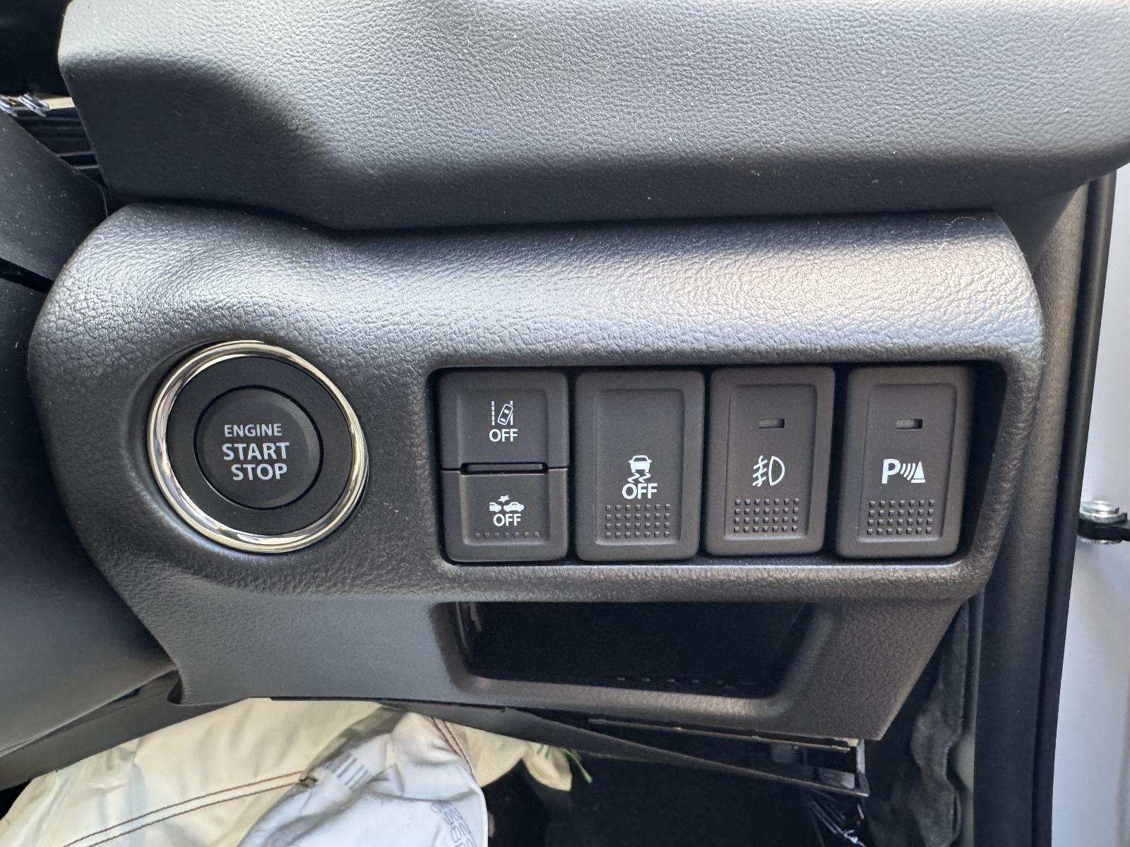 View Auto part Misc Switch/Relay SUZUKI S-CROSS 2023